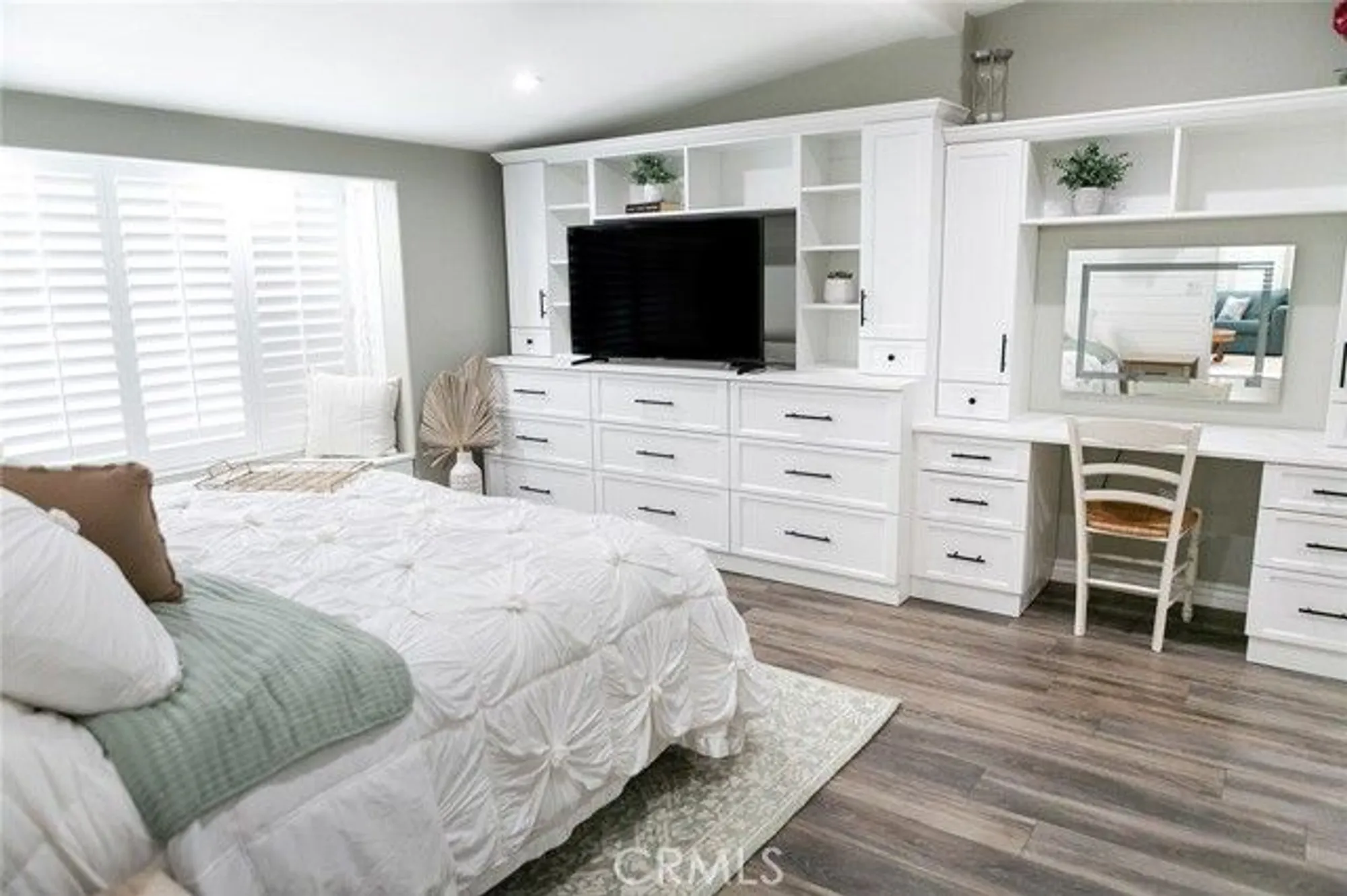 Property Slideshow image 16 of 31 | 1790 sunningdale rd apt 15g, Seal Beach, CA, 90740