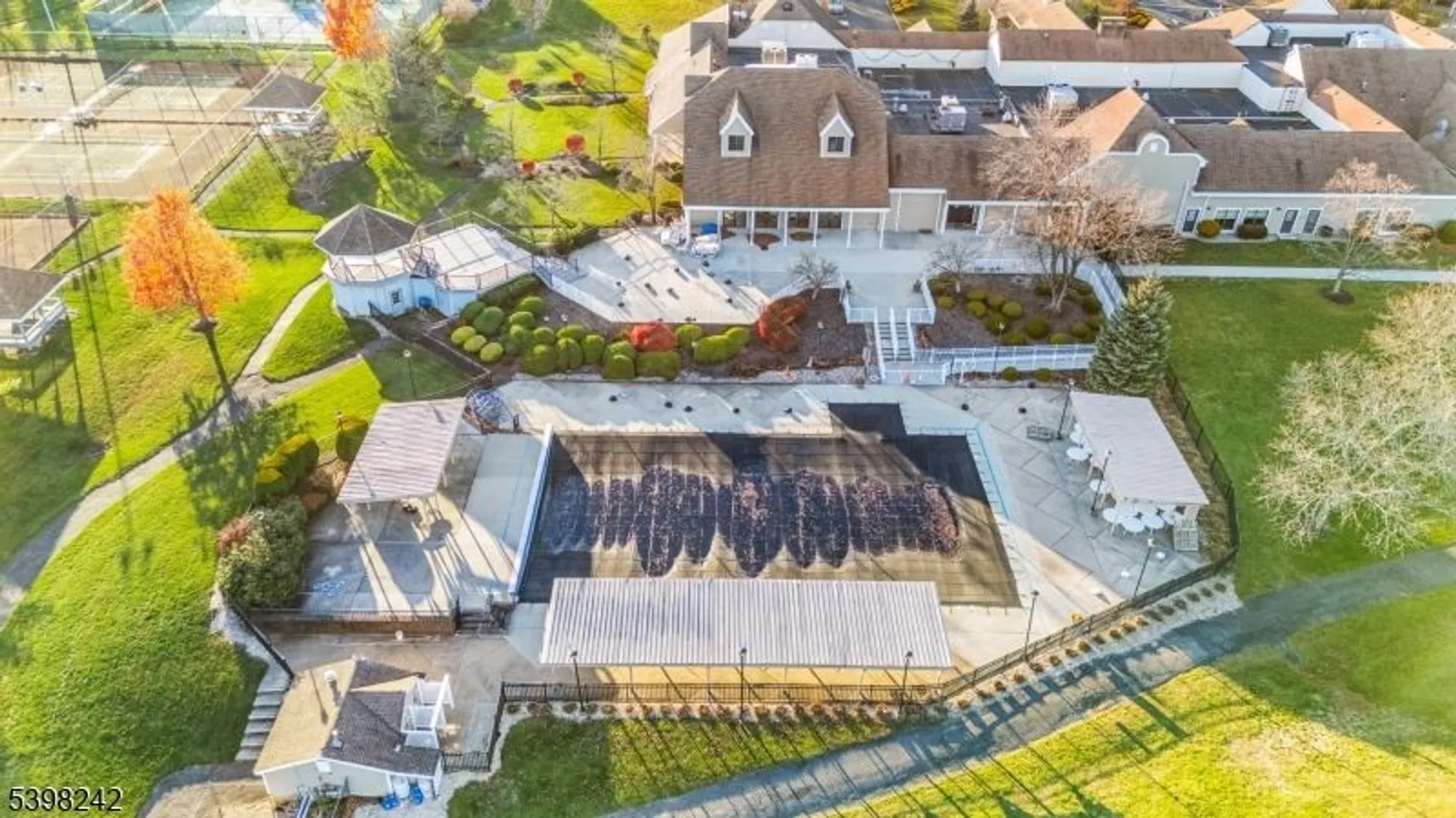 Property Slideshow image 28 of 32 | 18 benjamin franklin dr, Monroe Twp., NJ, 08831