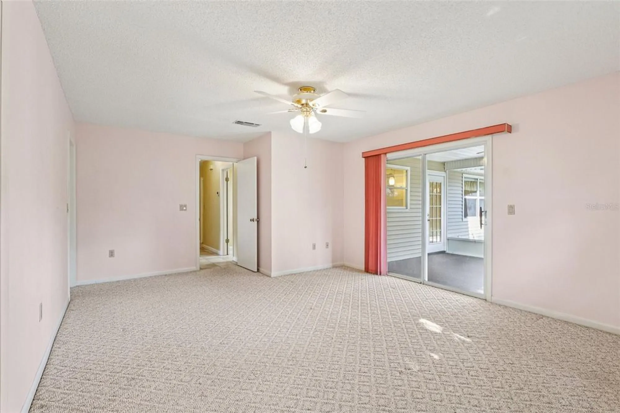 Property Slideshow image 27 of 38 | 305 brigadoon cir, Leesburg, FL, 34788