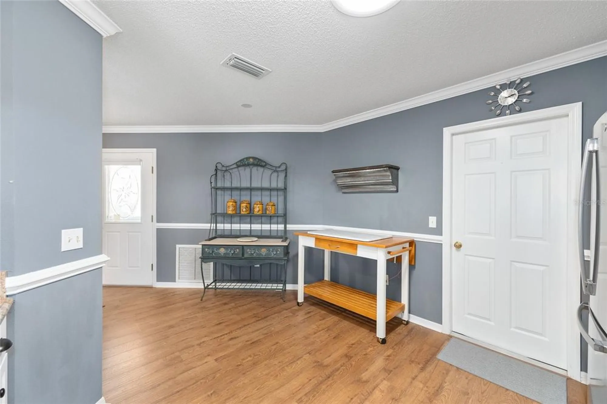 Property Slideshow image 19 of 58 | 1402 conchas dr, The Villages, FL, 32162