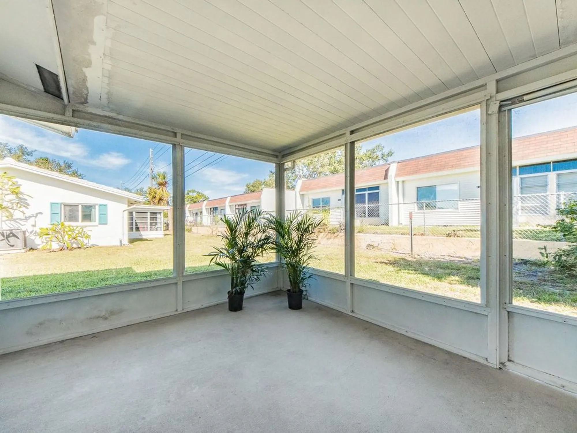 Property Slideshow image 13 of 30 | 9157 140th way, Seminole, FL, 33776