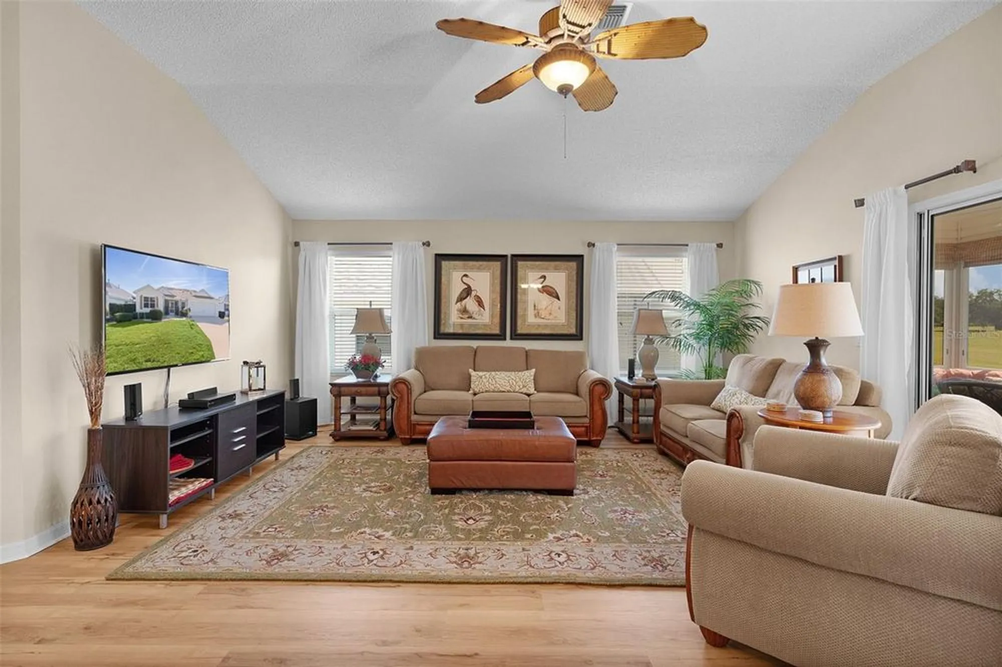 Property Slideshow image 9 of 49 | 2864 manor downs, The Villages, FL, 32162
