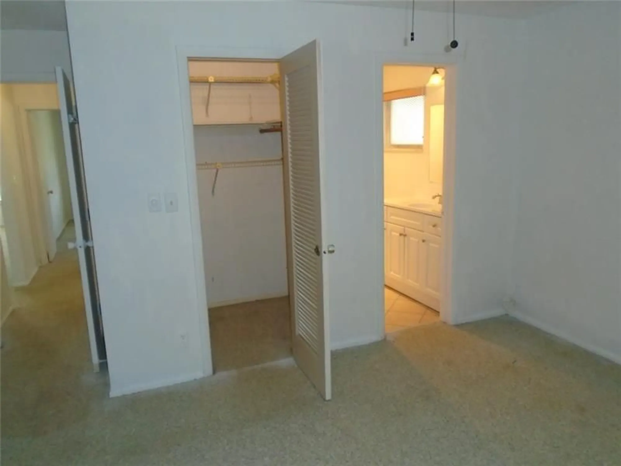 Property Slideshow image 16 of 26 | 2631 w golf blvd, Pompano Beach, FL, 33064