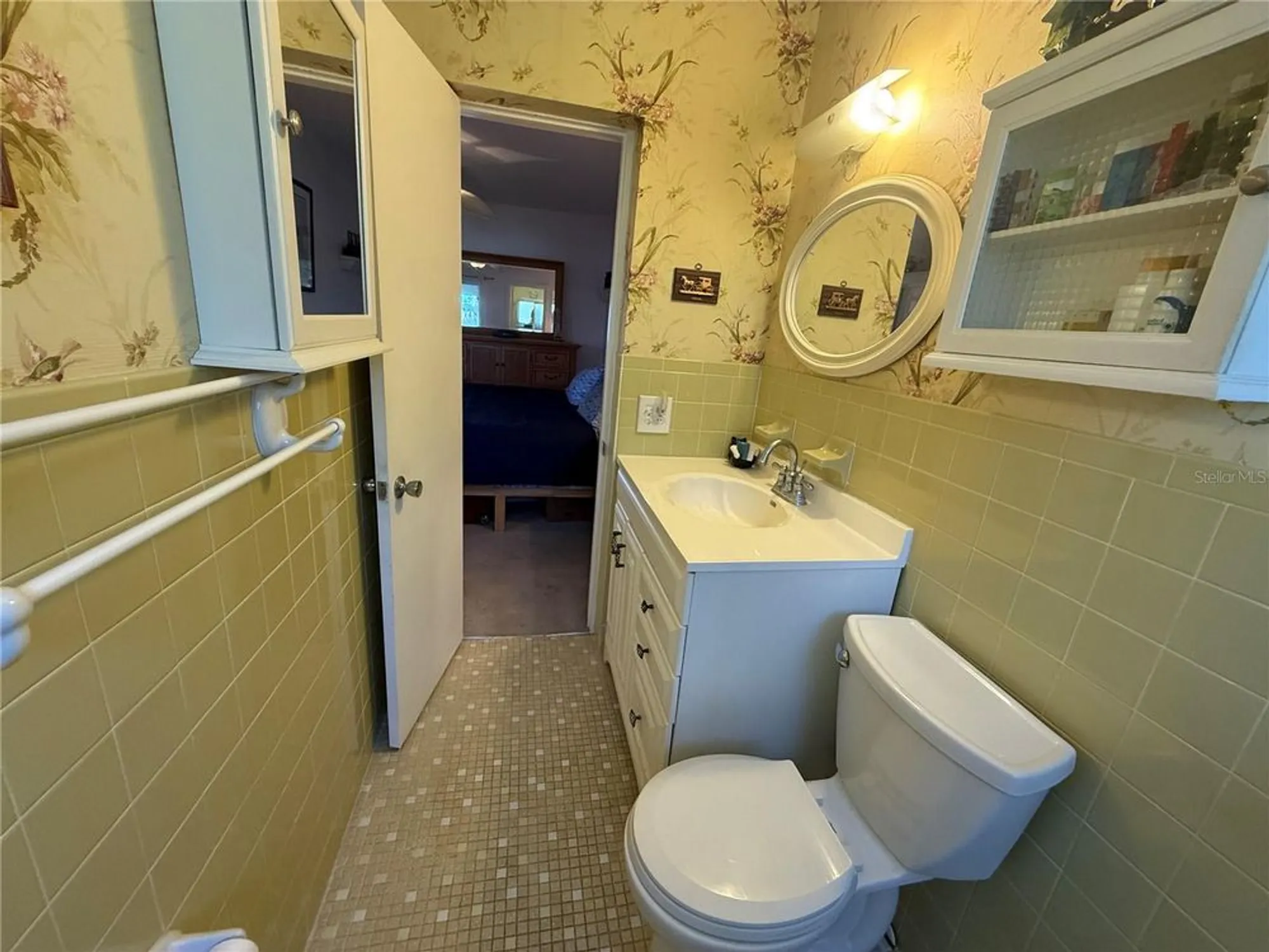 Property Slideshow image 23 of 43 | 2428 columbia dr 72, Clearwater, FL, 33763
