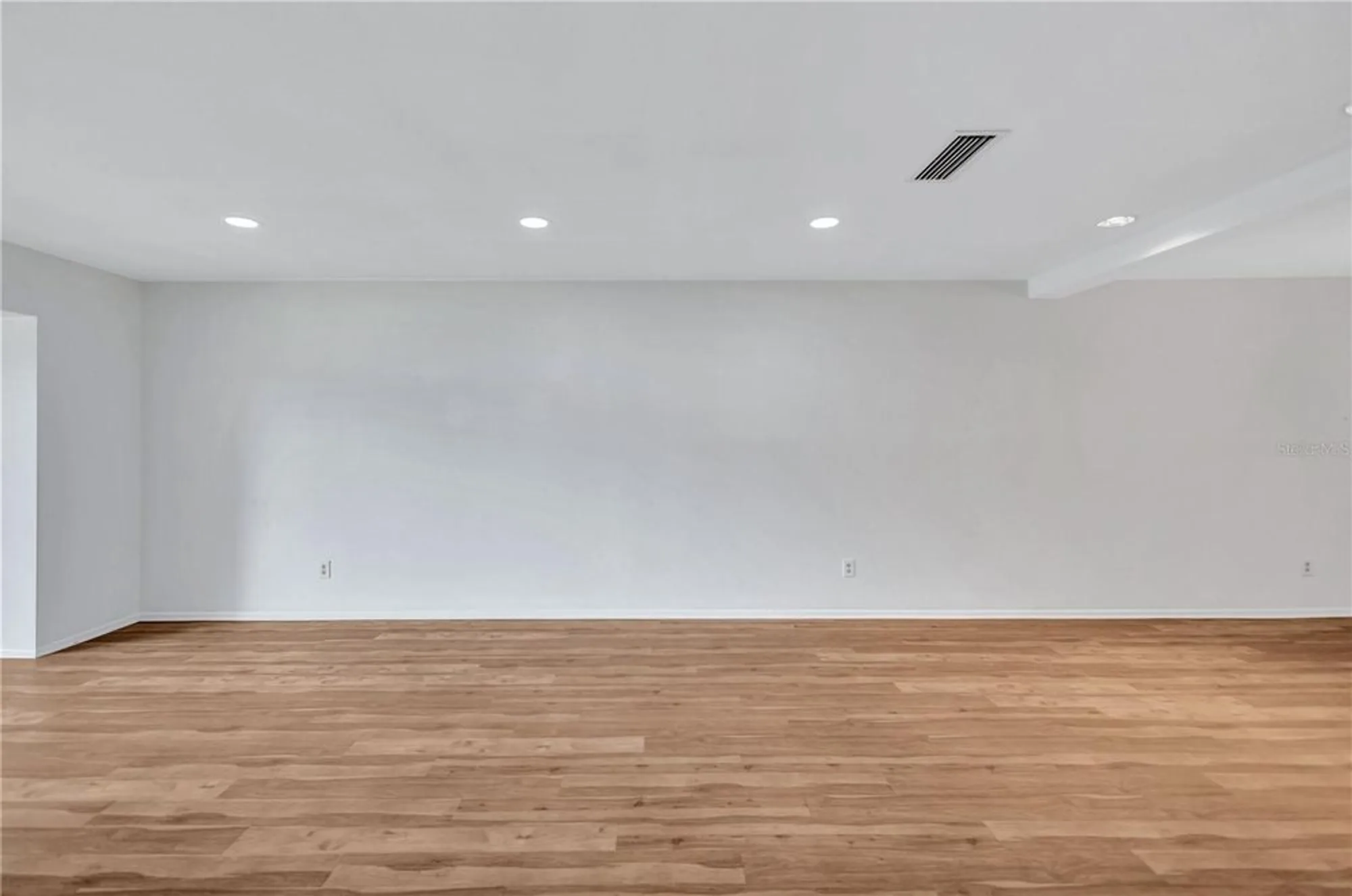 Property Slideshow image 11 of 56 | 19029 us highway 19 n apt 18f, Clearwater, FL, 33764