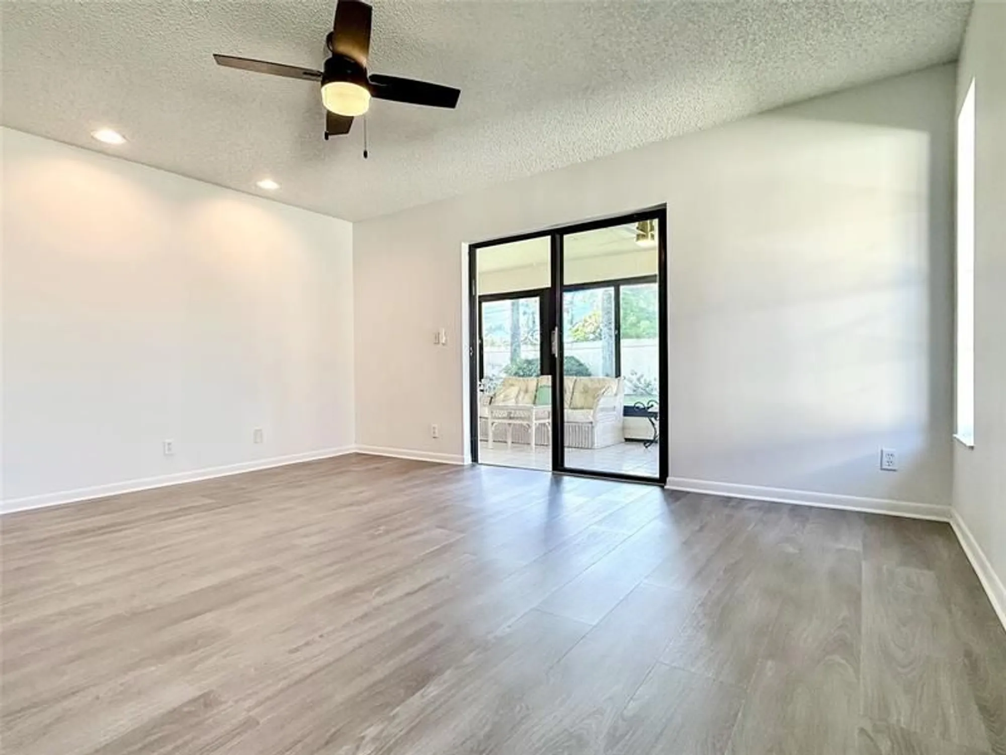 Property Slideshow image 19 of 51 | 5869 sunswept ln b, Boynton Beach, FL, 33437