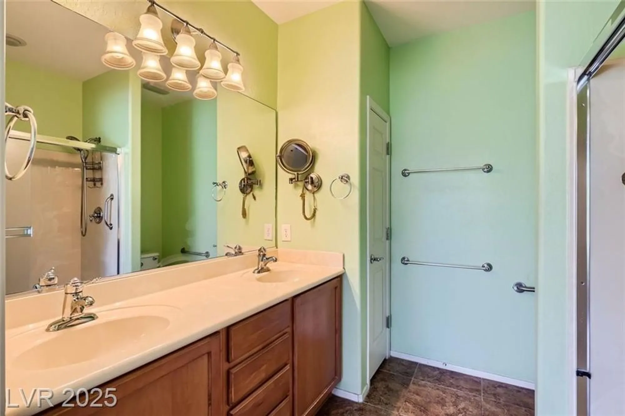 Property Slideshow image 31 of 53 | 6128 isola peak ave, Las Vegas, NV, 89122