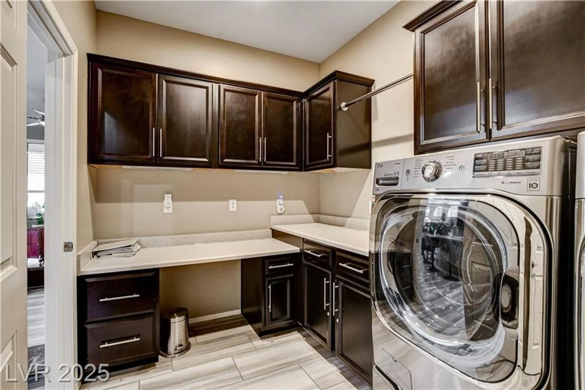 Property Slideshow image 14 of 63 | 3712 corte bella hills ave, North Las Vegas, NV, 89081