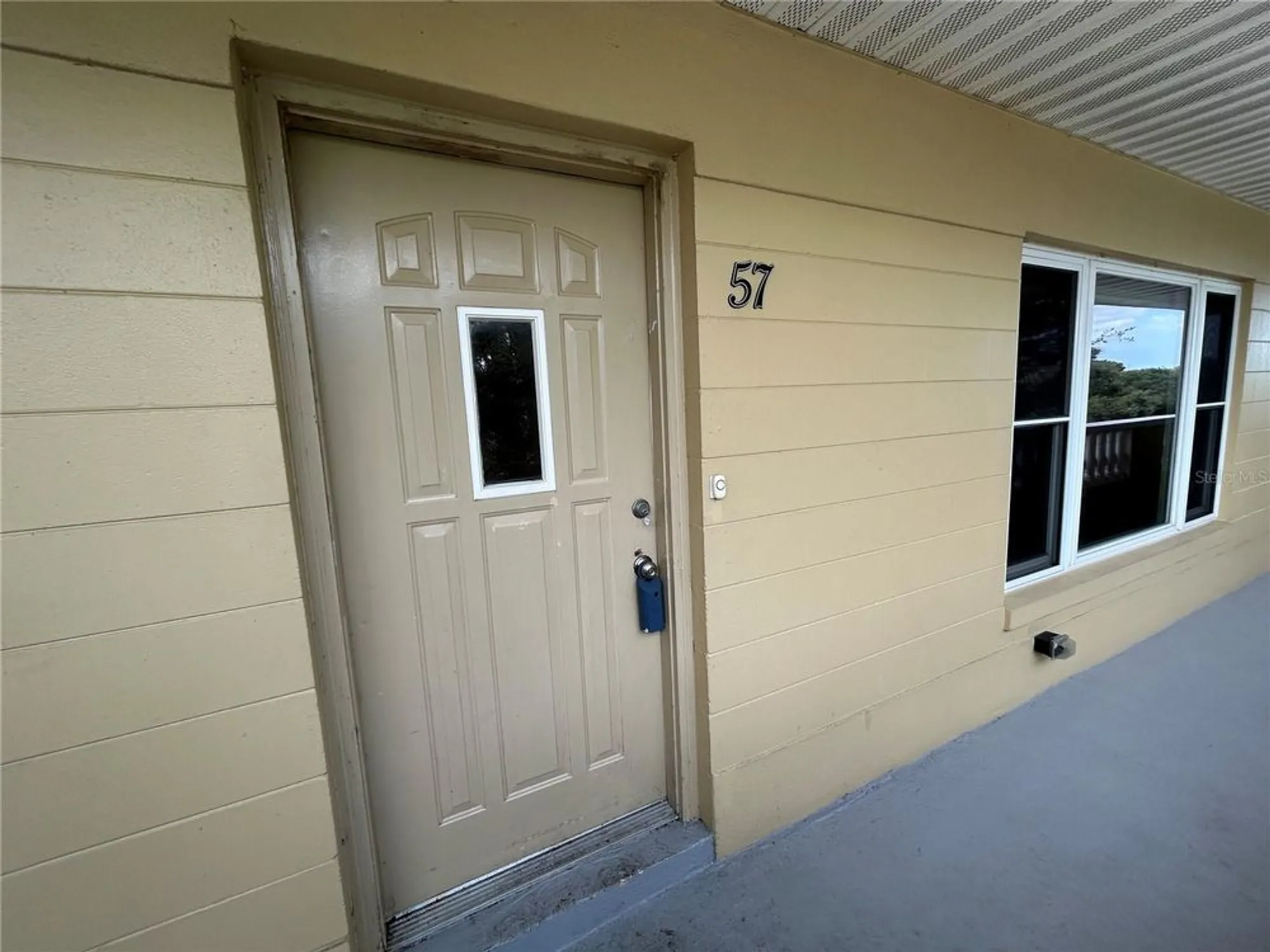 Property Slideshow image 3 of 34 | 2221 norwegian dr 57, Clearwater, FL, 33763