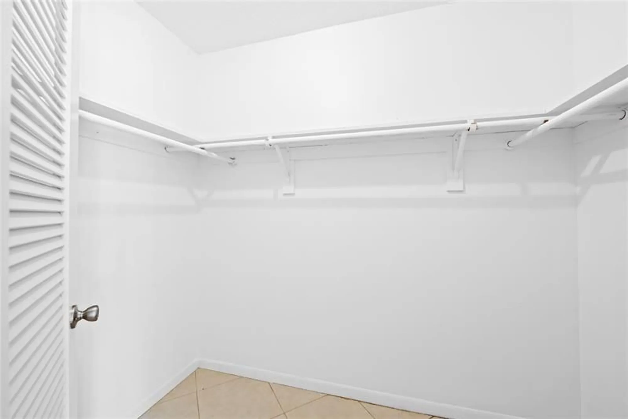 Property Slideshow image 16 of 28 | 7005 nw 11th st, Margate, FL, 33063