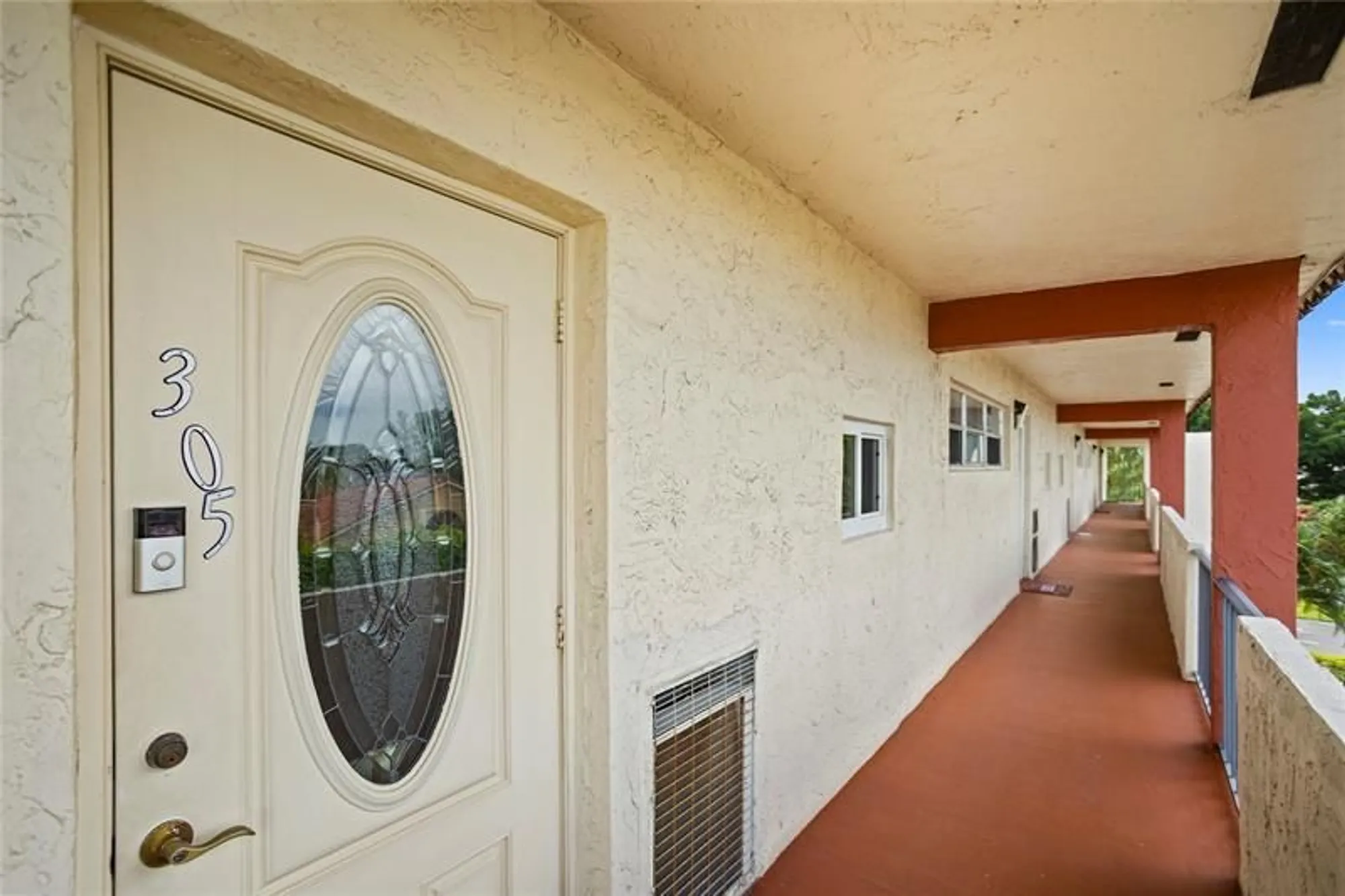 Property Slideshow image 2 of 44 | 8990 s hollybrook blvd 305, Pembroke Pines, FL, 33025