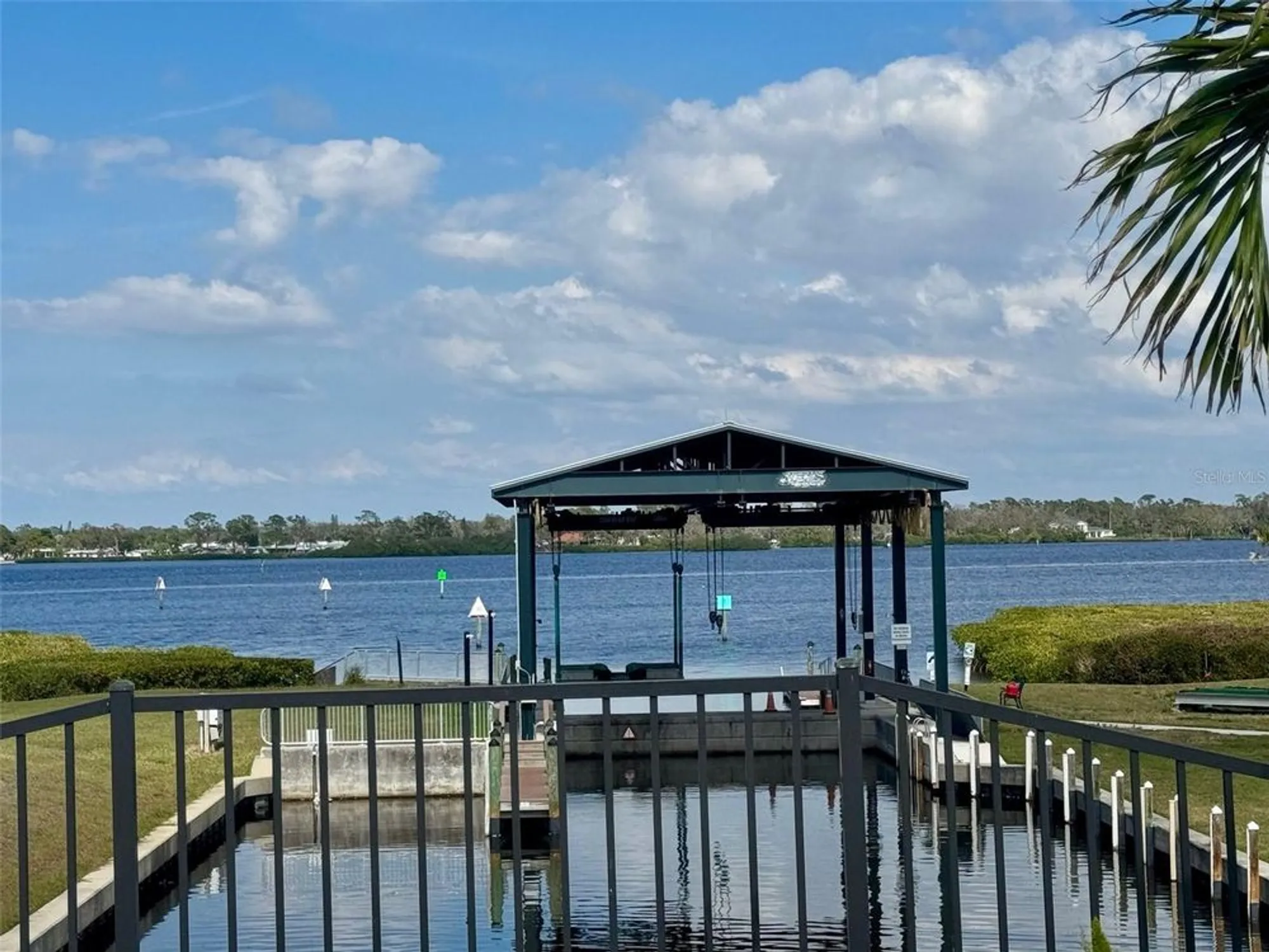 Property Slideshow image 44 of 56 | 5040 lake overlook ave, Bradenton, FL, 34208