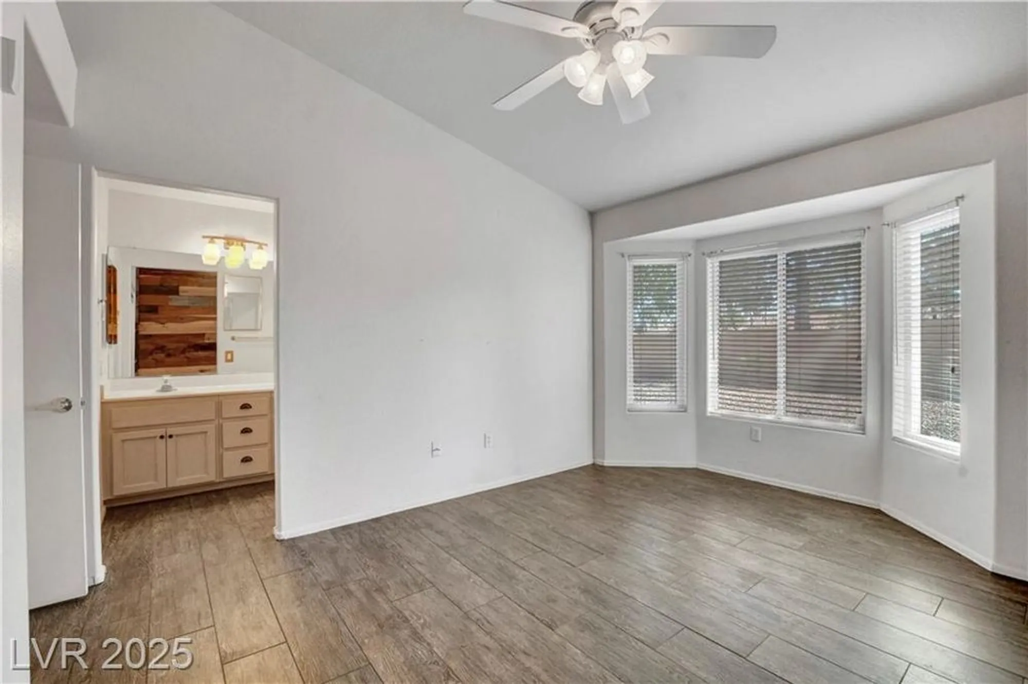 Property Slideshow image 48 of 58 | 9929 hemet dr, Las Vegas, NV, 89134