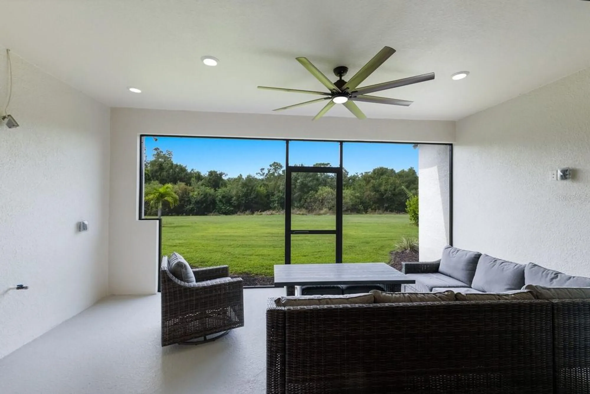 Property Slideshow image 18 of 42 | 4528 pond brook ct, Bradenton, FL, 34211