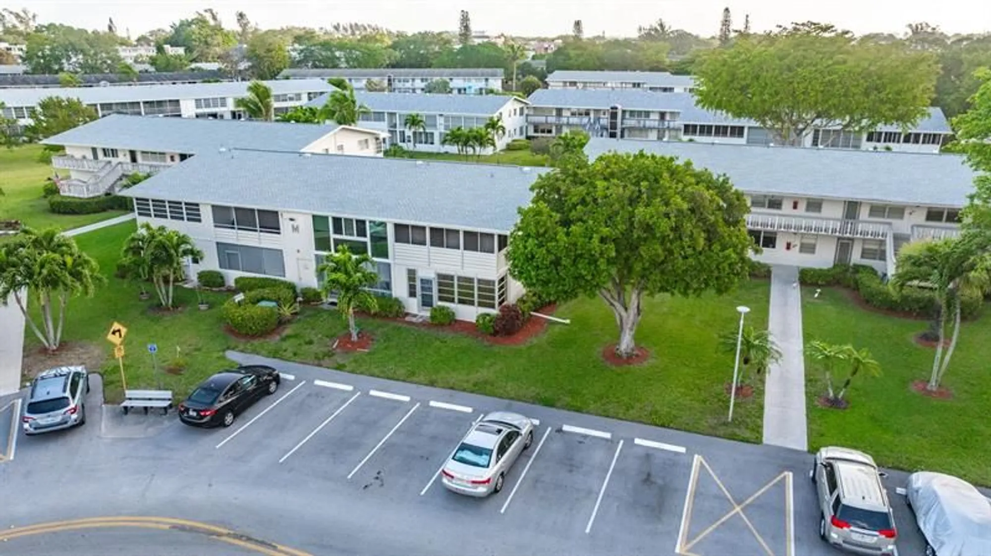 Property Slideshow image 29 of 38 | 275 markham m # 275, Deerfield Beach, FL, 33442