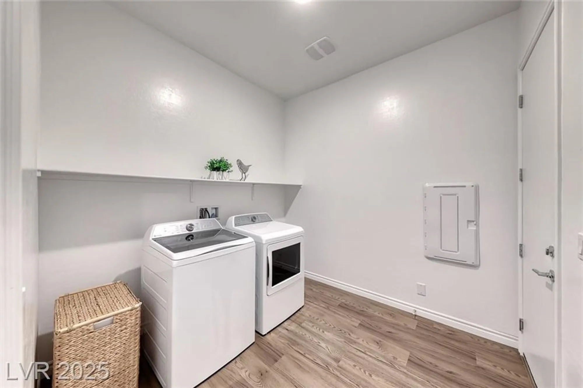 Property Slideshow image 41 of 65 | 141 juliette pointe ln, Henderson, NV, 89011