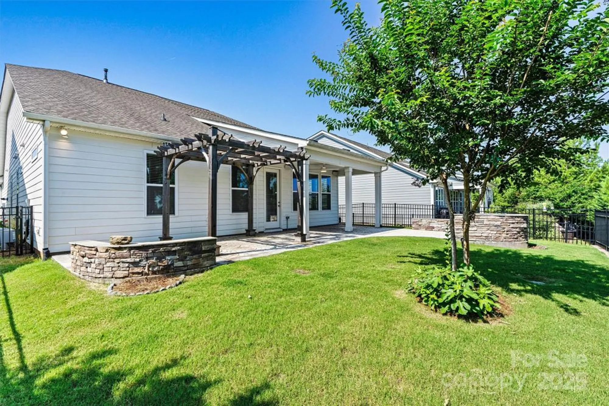 Property Slideshow image 37 of 47 | 7315 surprise ct, Charlotte, NC, 28215