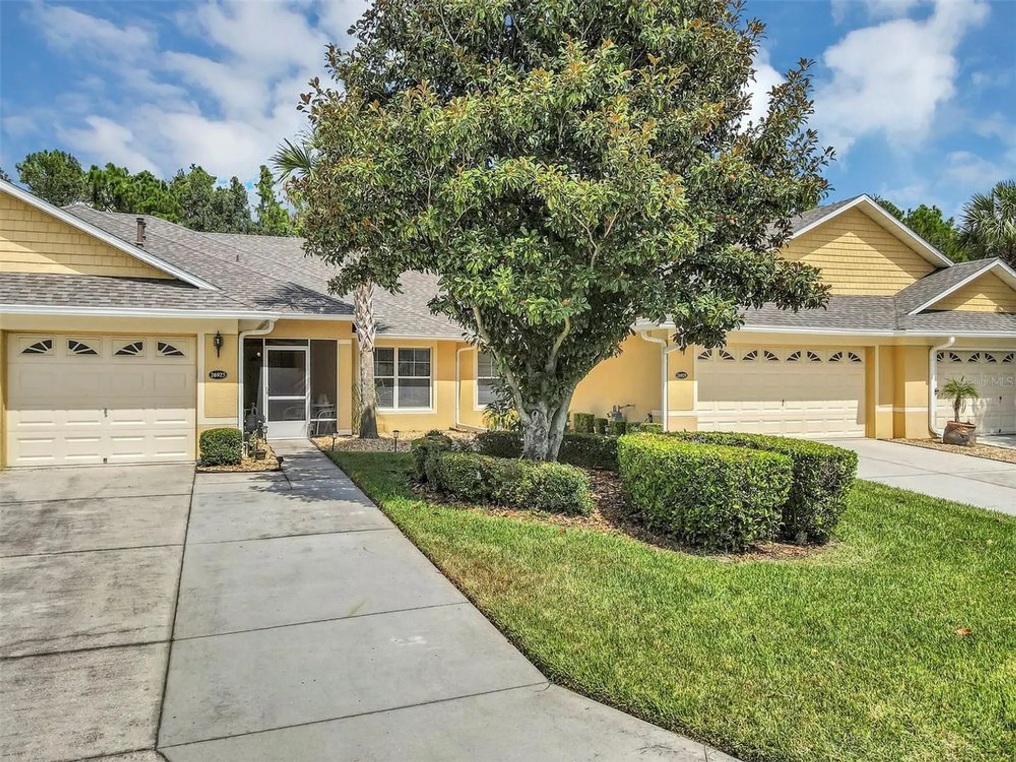 Property Slideshow image 1 of 47 | 26925 white plains way, Leesburg, FL, 34748