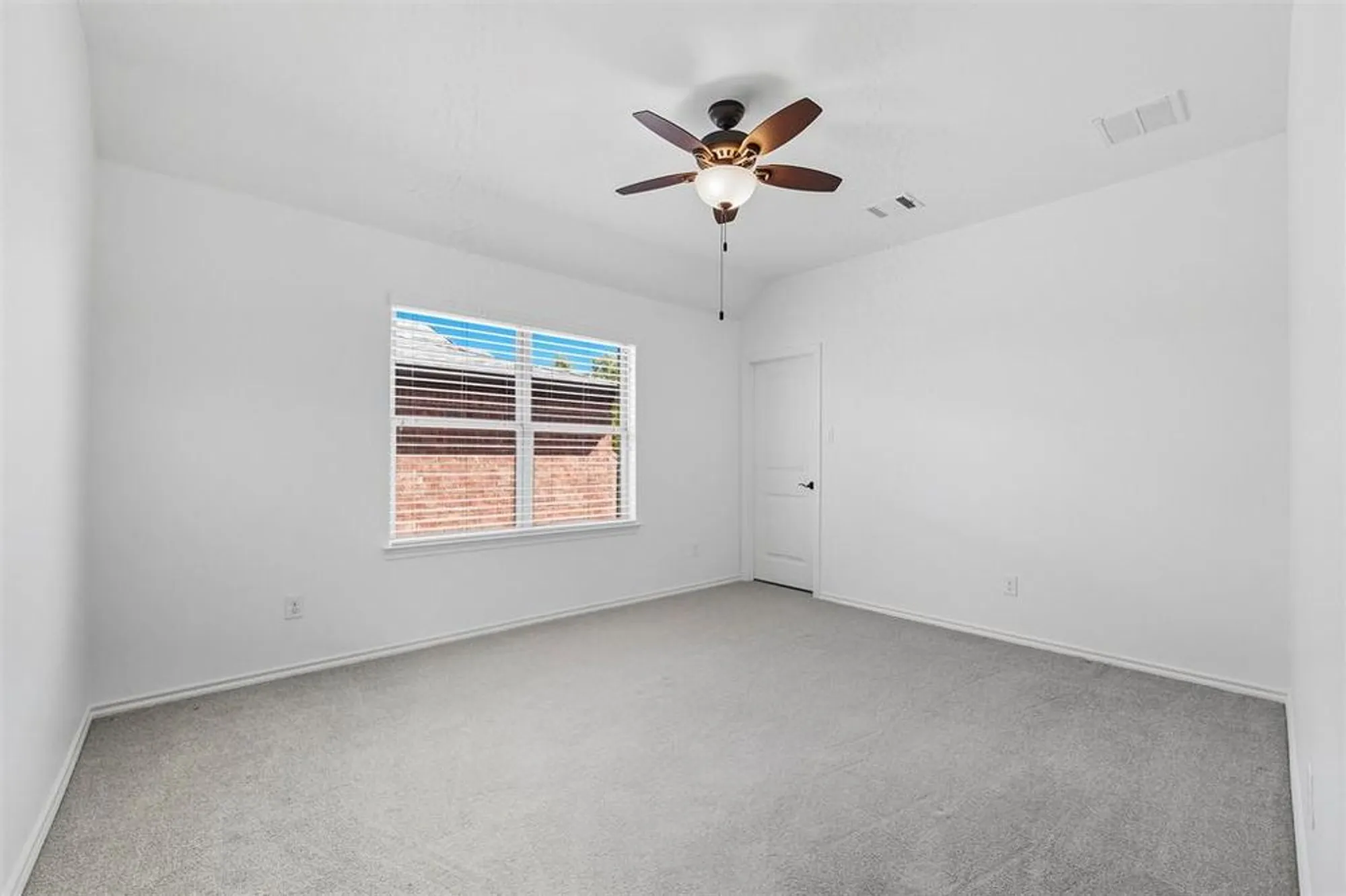 Property Slideshow image 24 of 35 | 8617 grassland dr, Mckinney, TX, 75070