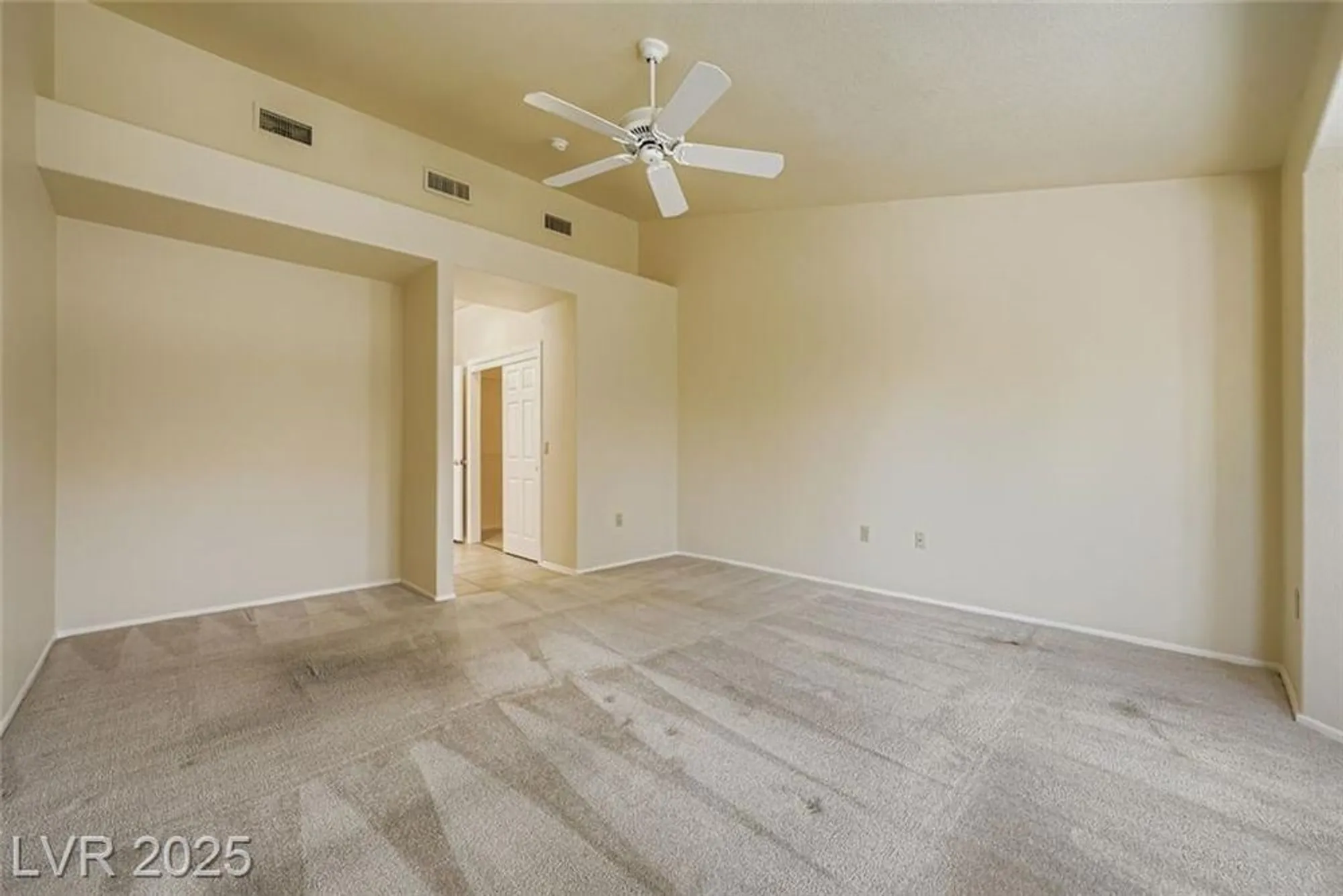 Property Slideshow image 20 of 29 | 2517 desert butte dr, Las Vegas, NV, 89134