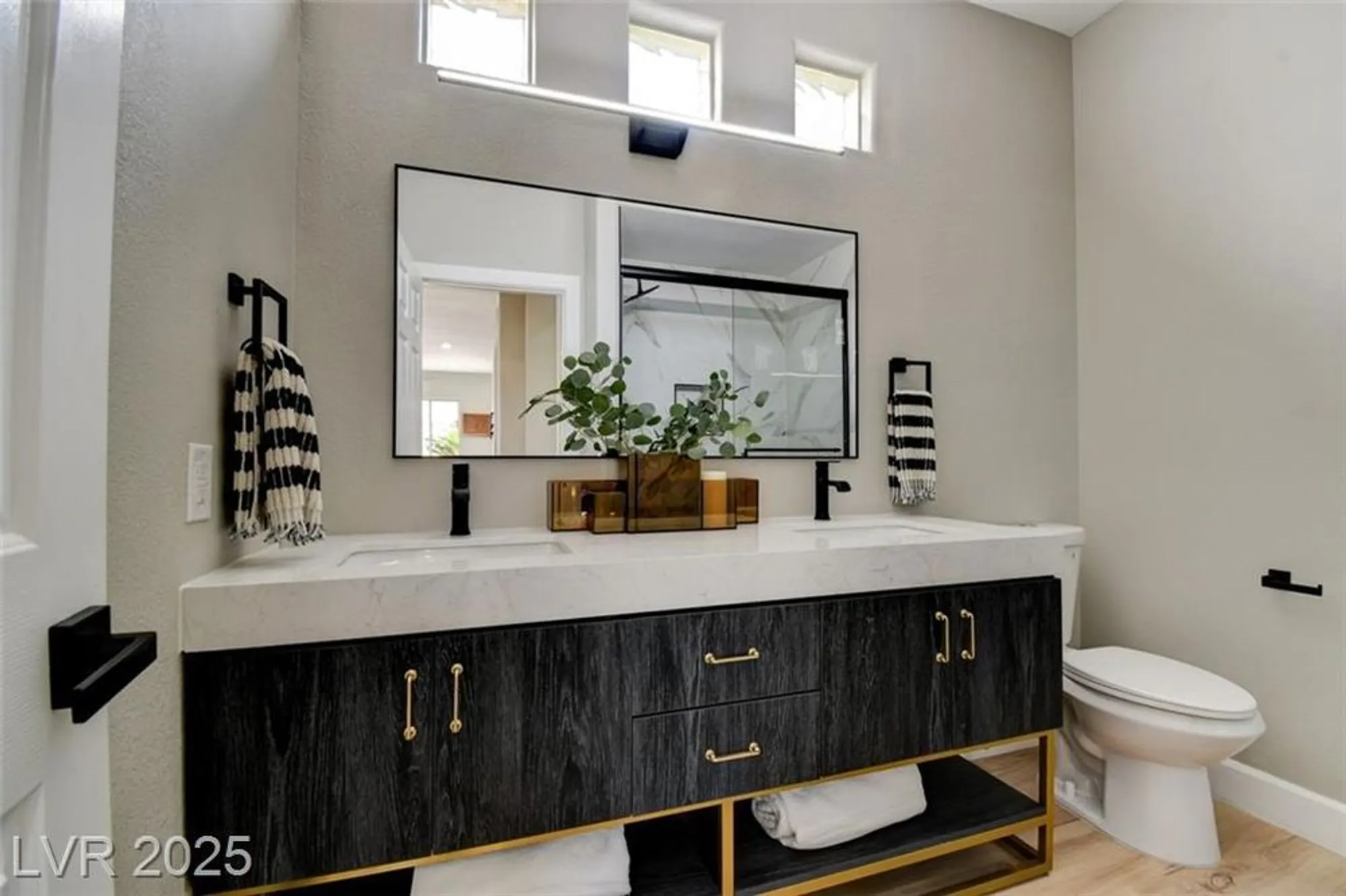 Property Slideshow image 25 of 42 | 10720 back plains dr, Las Vegas, NV, 89134