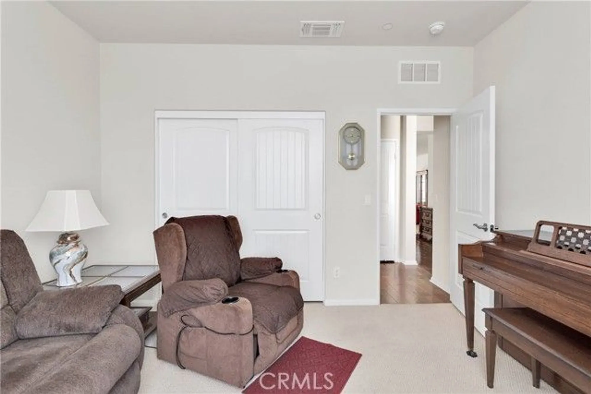 Property Slideshow image 27 of 46 | 18935 lariat st, Apple Valley, CA, 92308