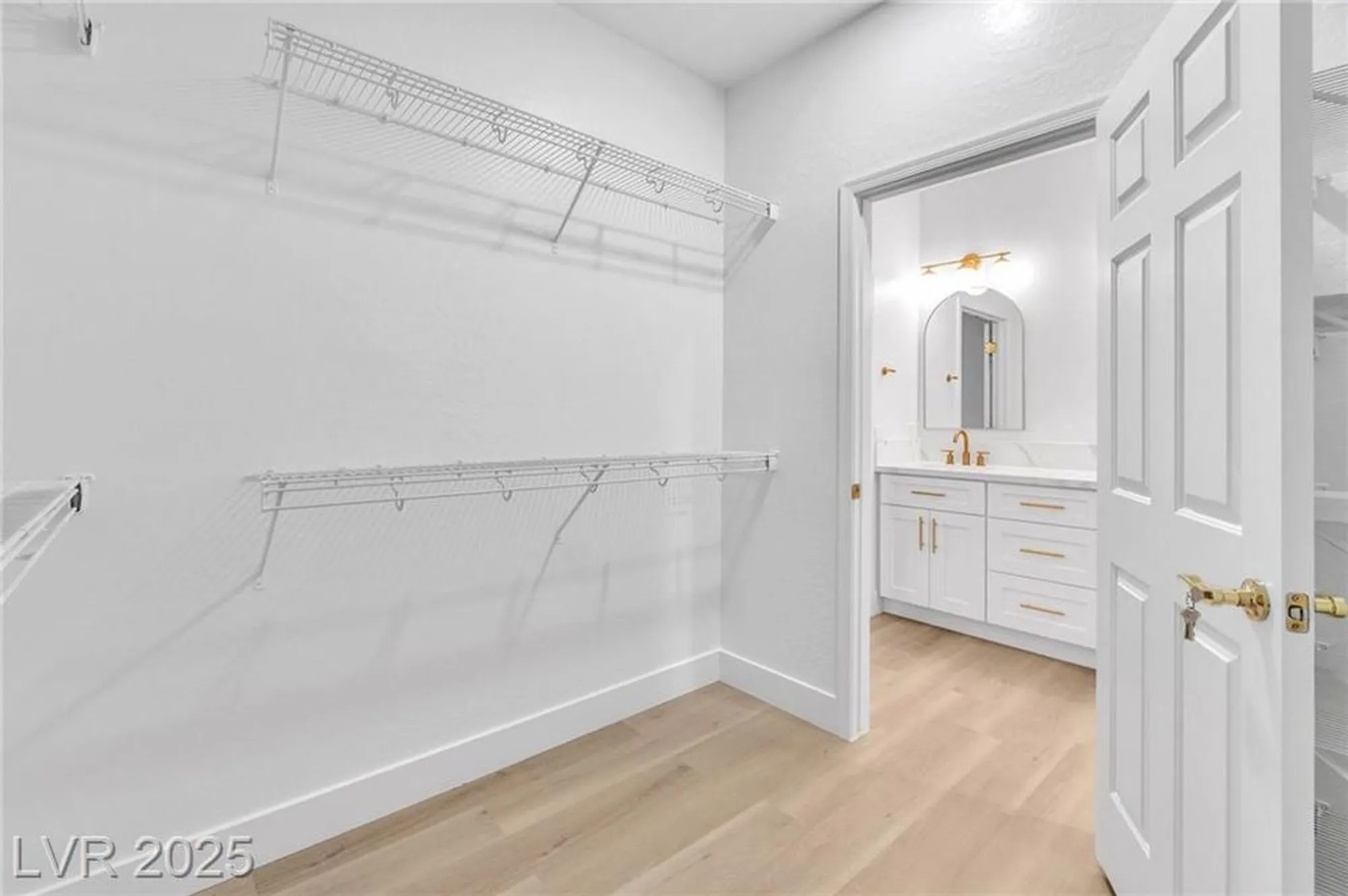 Property Slideshow image 18 of 32 | 3508 kittiwake rd, North Las Vegas, NV, 89084