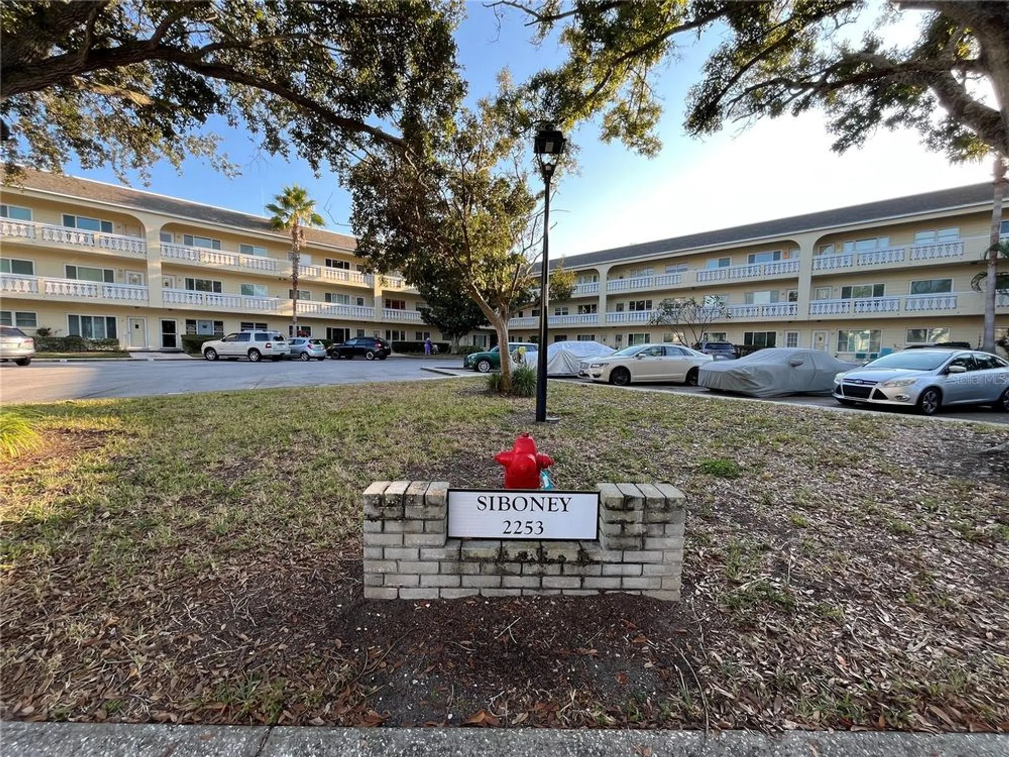 Property Slideshow image 2 of 37 | 2253 norwegian dr 33, Clearwater, FL, 33763