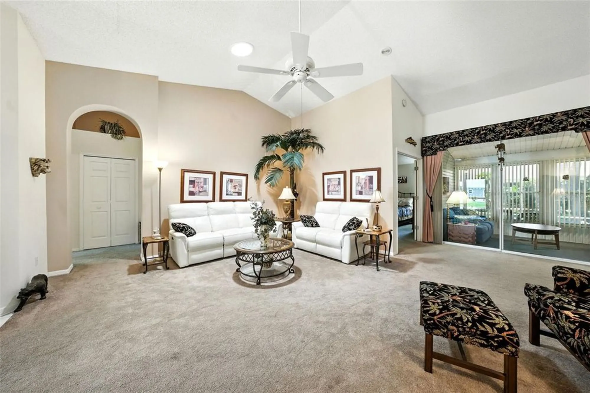 Property Slideshow image 8 of 58 | 4552 peach tree st, Leesburg, FL, 34748