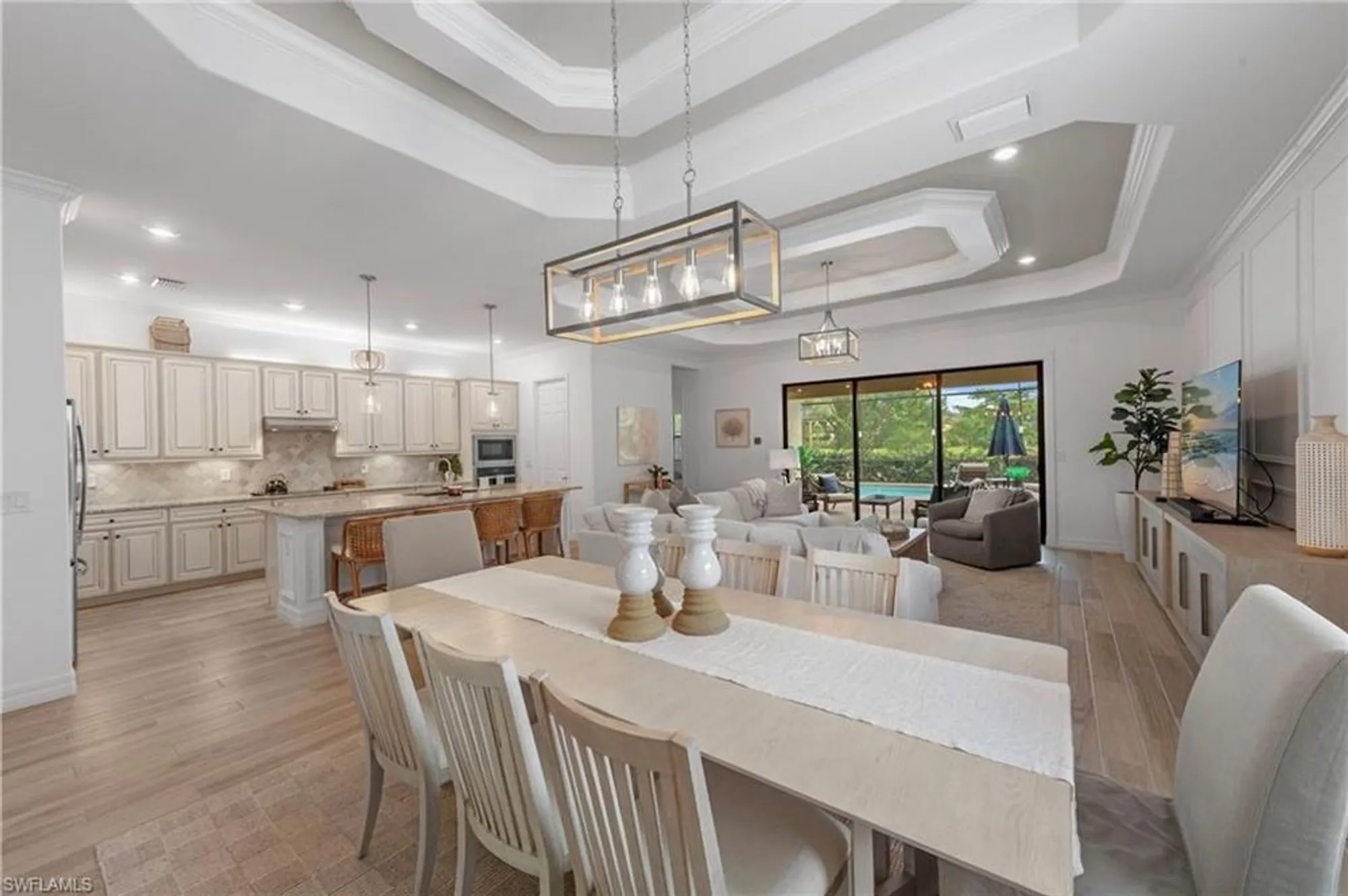 Property Slideshow image 14 of 49 | 28009 foxrock ct, Bonita Springs, FL, 34135