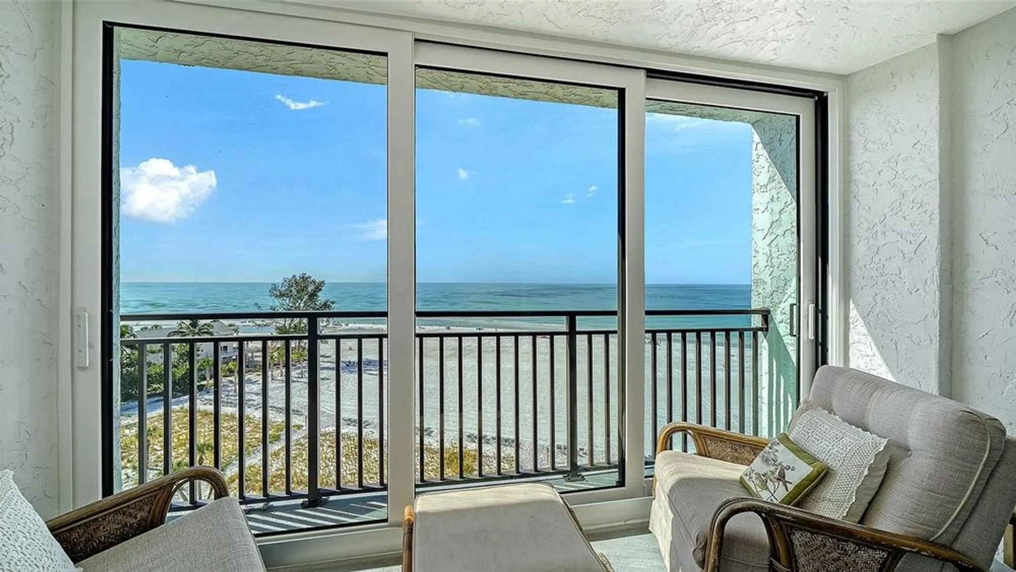 Property Slideshow image 9 of 56 | 19 whispering sands dr 802, Sarasota, FL, 34242