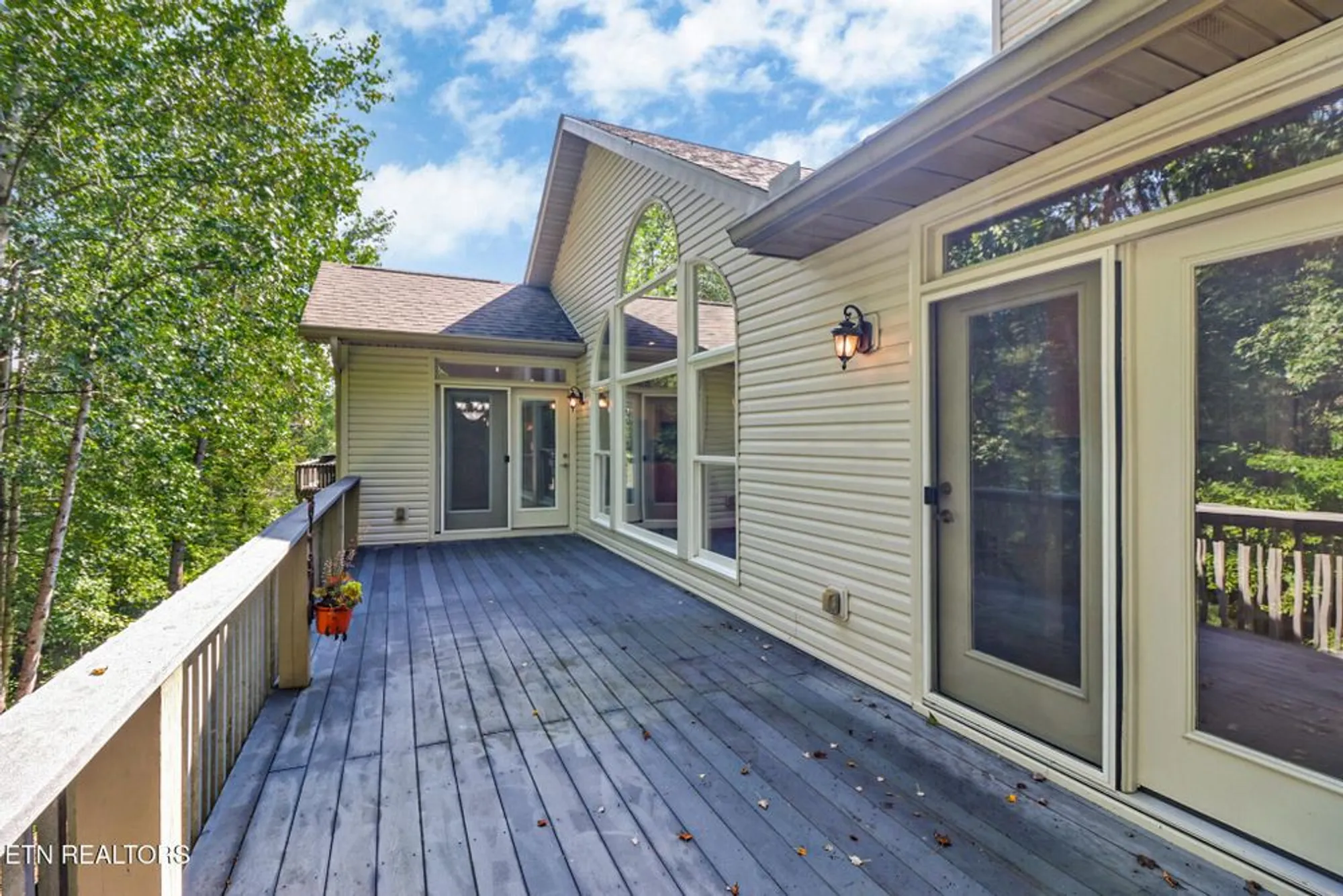 Property Slideshow image 20 of 52 | 123 lafayette pt apt 1, Crossville, TN, 38558