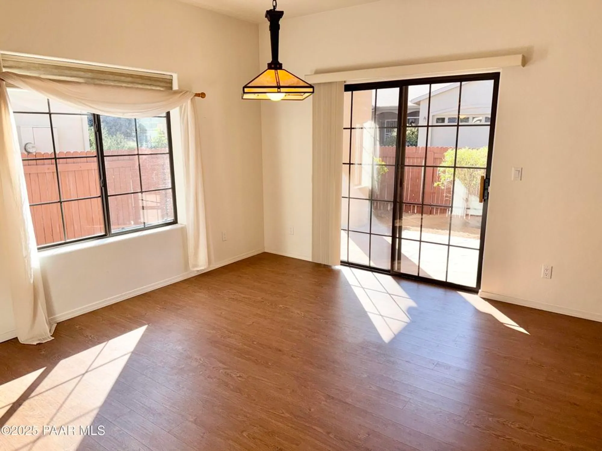 Property Slideshow image 9 of 25 | 1183 gardenia ln, Prescott, AZ, 86305