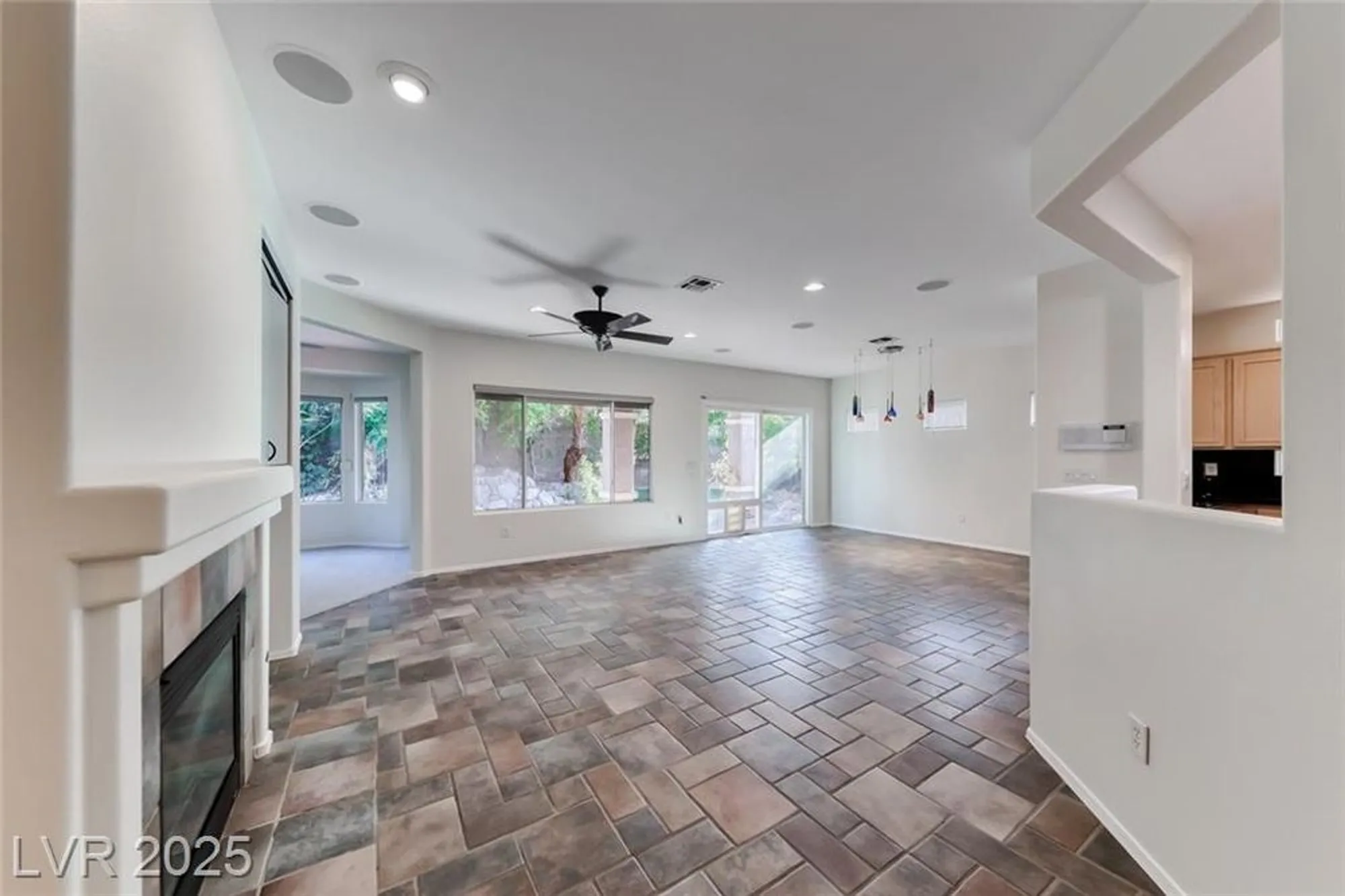 Property Slideshow image 4 of 50 | 3001 hartsville rd, Henderson, NV, 89052