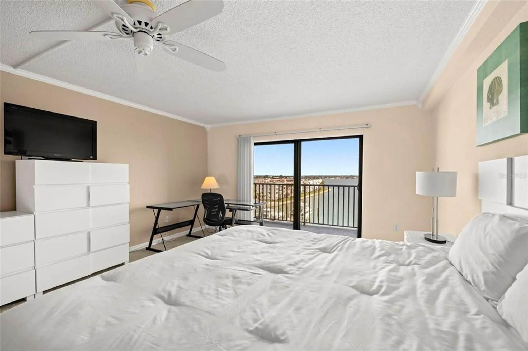 Property Slideshow image 18 of 40 | 7300 sun island dr 605, South Pasadena, FL, 33707