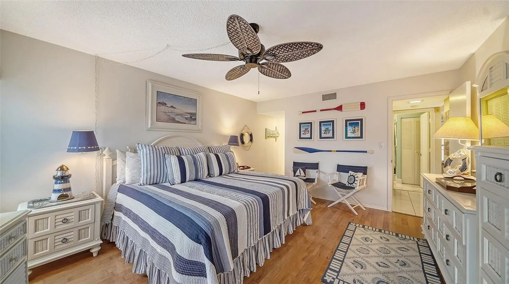 Property Slideshow image 28 of 77 | 1250 n portofino dr # 305mar, Sarasota, FL, 34242