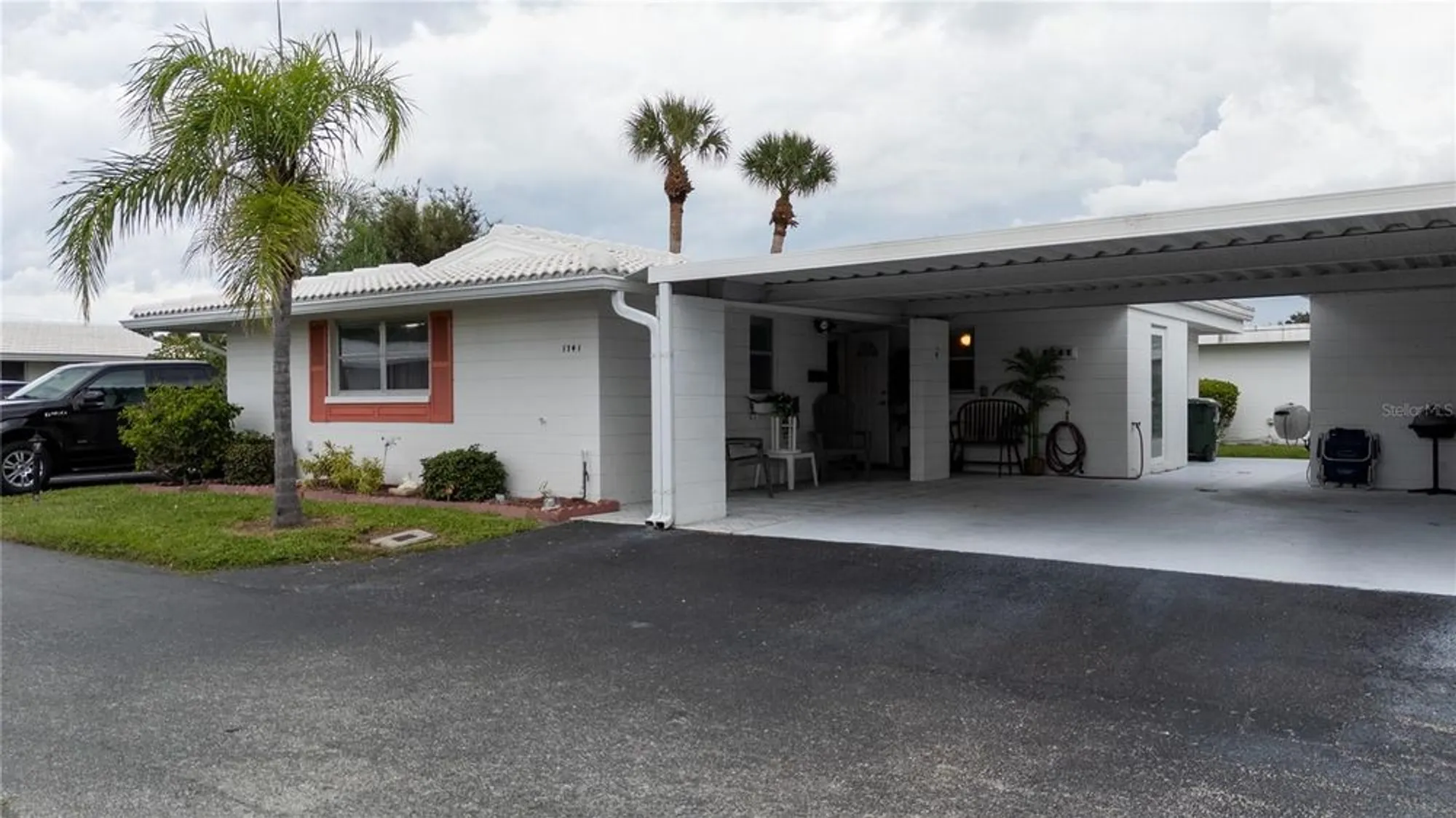 Property Slideshow image 2 of 21 | 1741 caribbean cir 13, Venice, FL, 34293