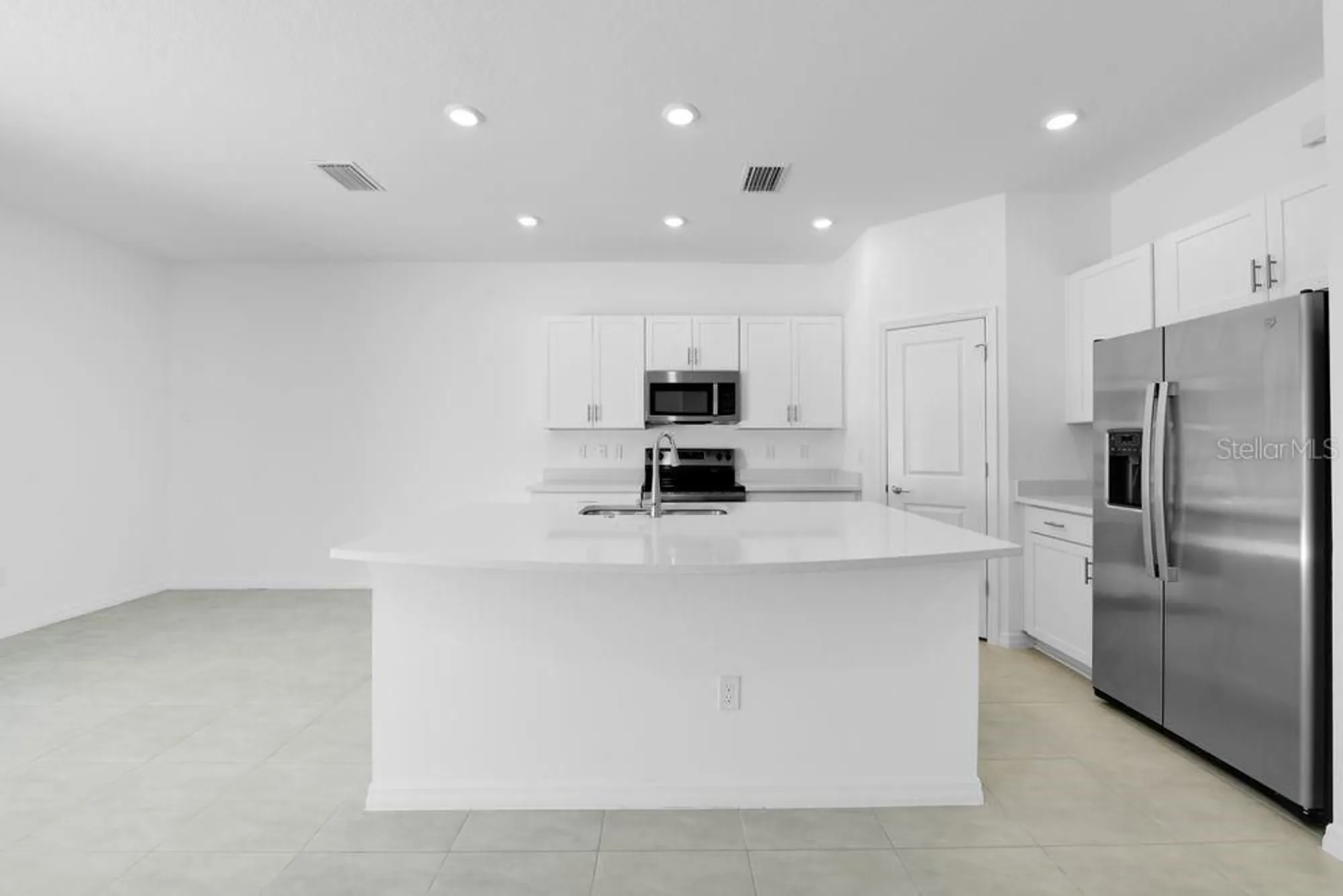 Property Slideshow image 3 of 40 | 15148 cuzcorro ct, Nokomis, FL, 34275