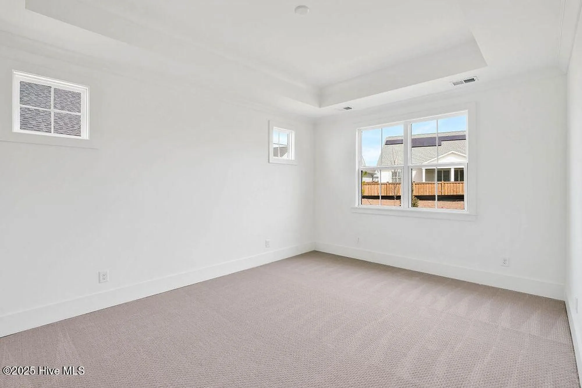 Property Slideshow image 12 of 33 | 201 longhill dr, Wilmington, NC, 28412