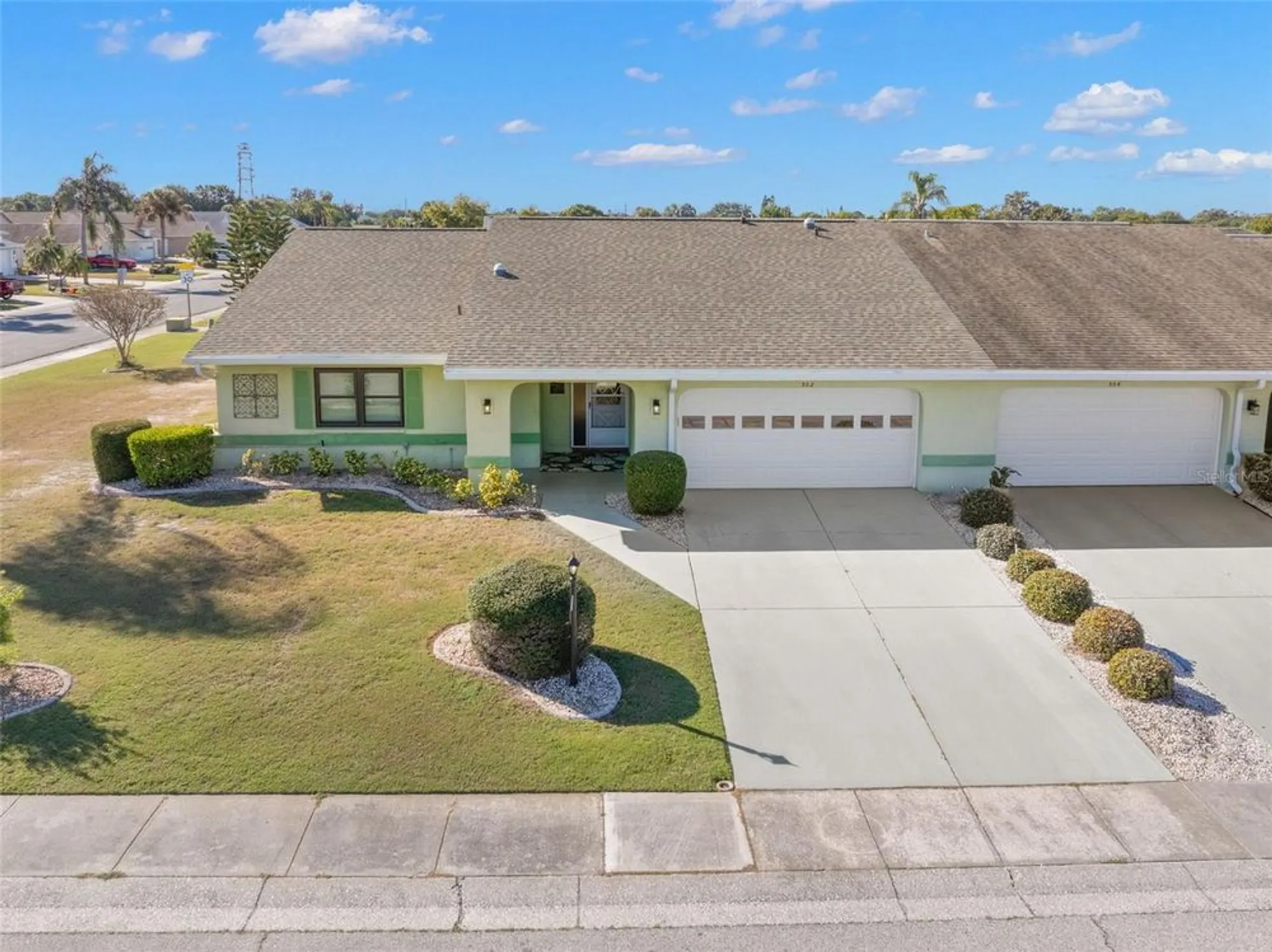 Property Slideshow image 35 of 51 | 302 linger ln, Sun City Center, FL, 33573