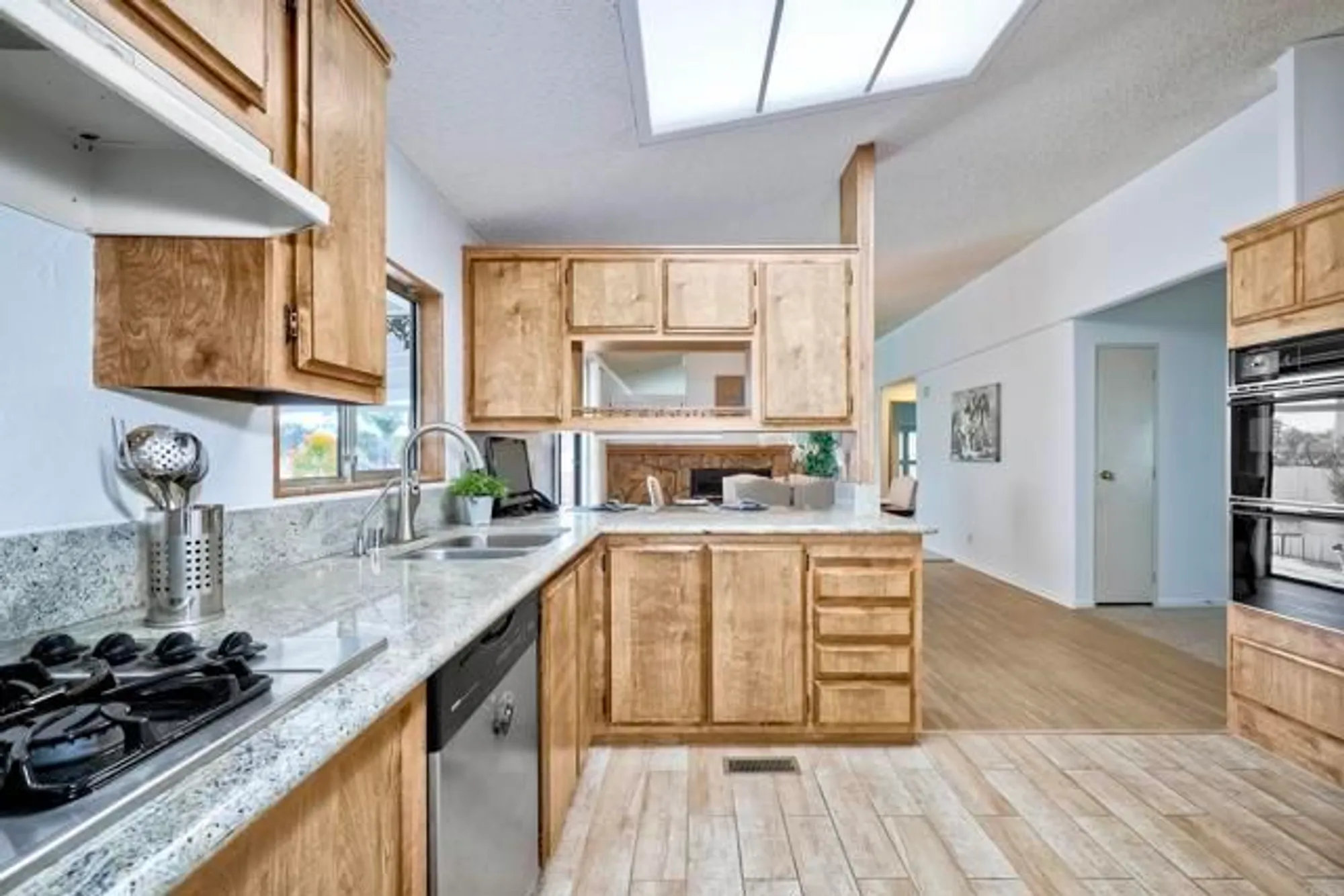Property Slideshow image 11 of 42 | 1146 via santa paulo, Vista, CA, 92081