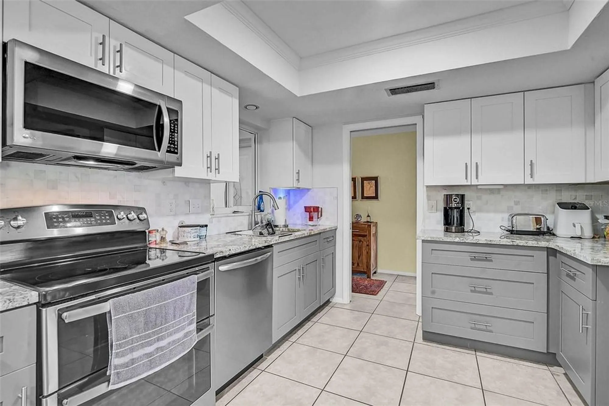 Property Slideshow image 10 of 38 | 3251 southfield ln # 917, Sarasota, FL, 34239