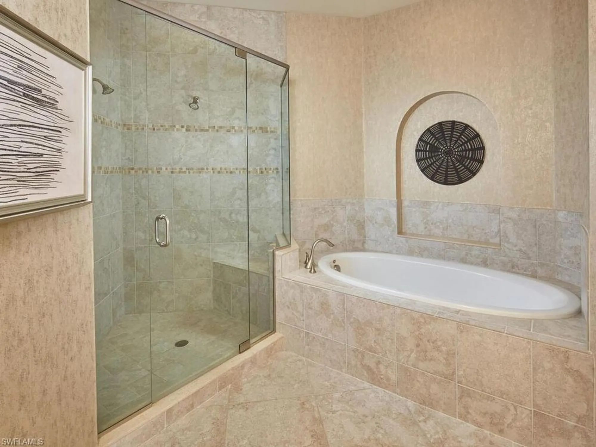 Property Slideshow image 10 of 31 | 4701 via del corso ln 401, Bonita Springs, FL, 34134