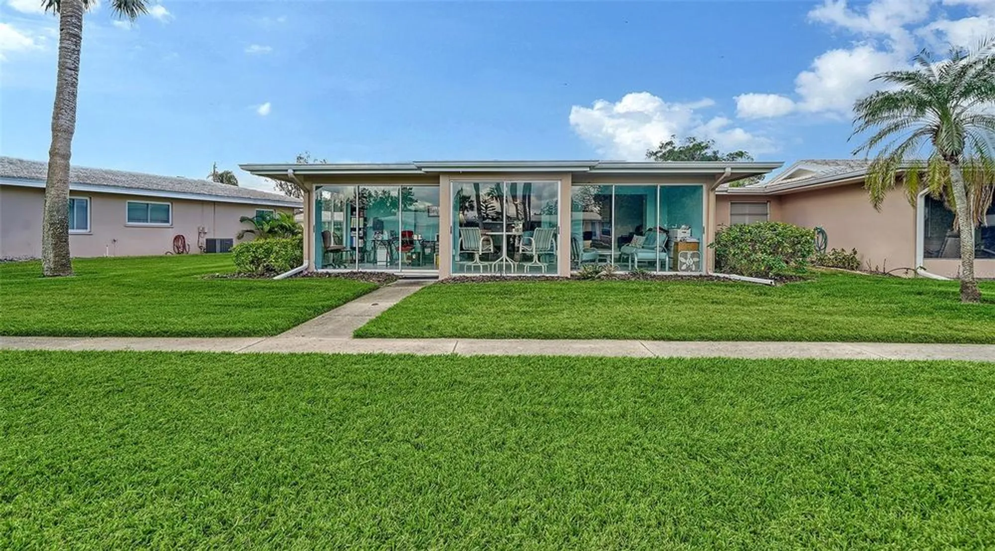 Property Slideshow image 45 of 78 | 3278 village green dr # 1024, Sarasota, FL, 34239