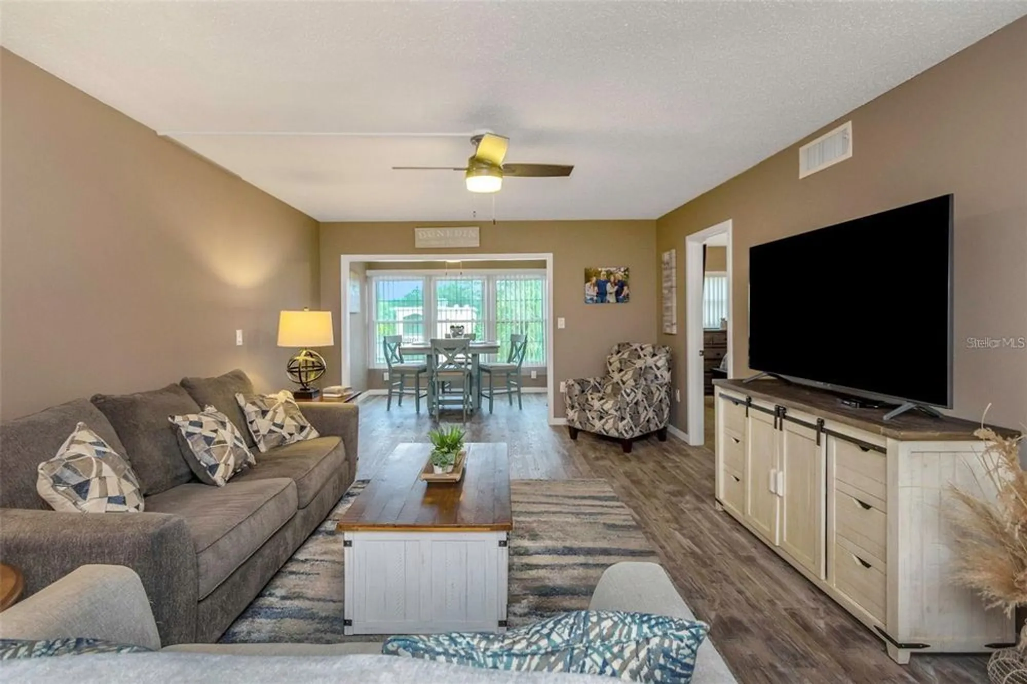 Property Slideshow image 7 of 37 | 940 virginia st 303, Dunedin, FL, 34698