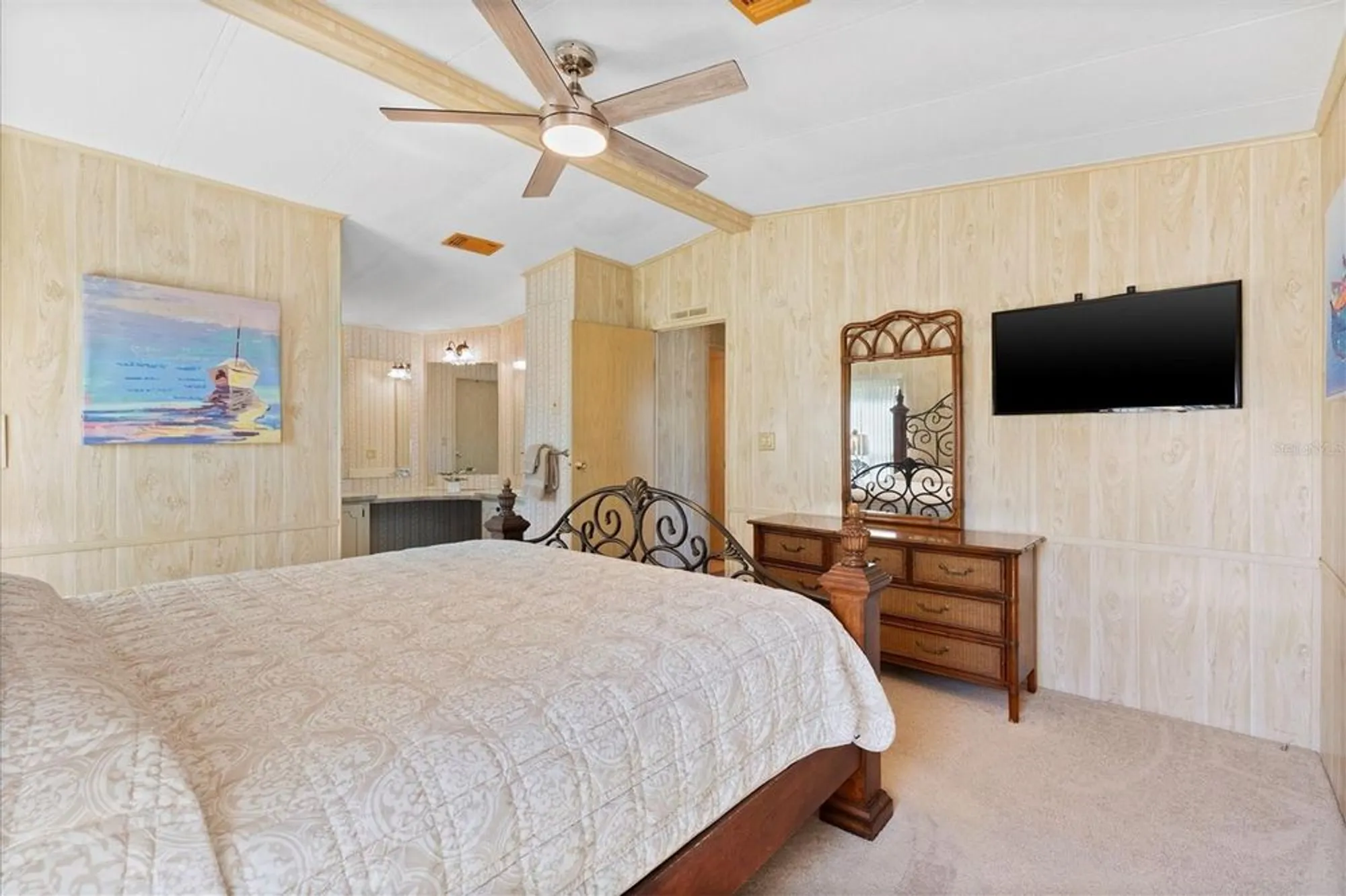 Property Slideshow image 16 of 30 | 104 winterberry ave, Wildwood, FL, 34785