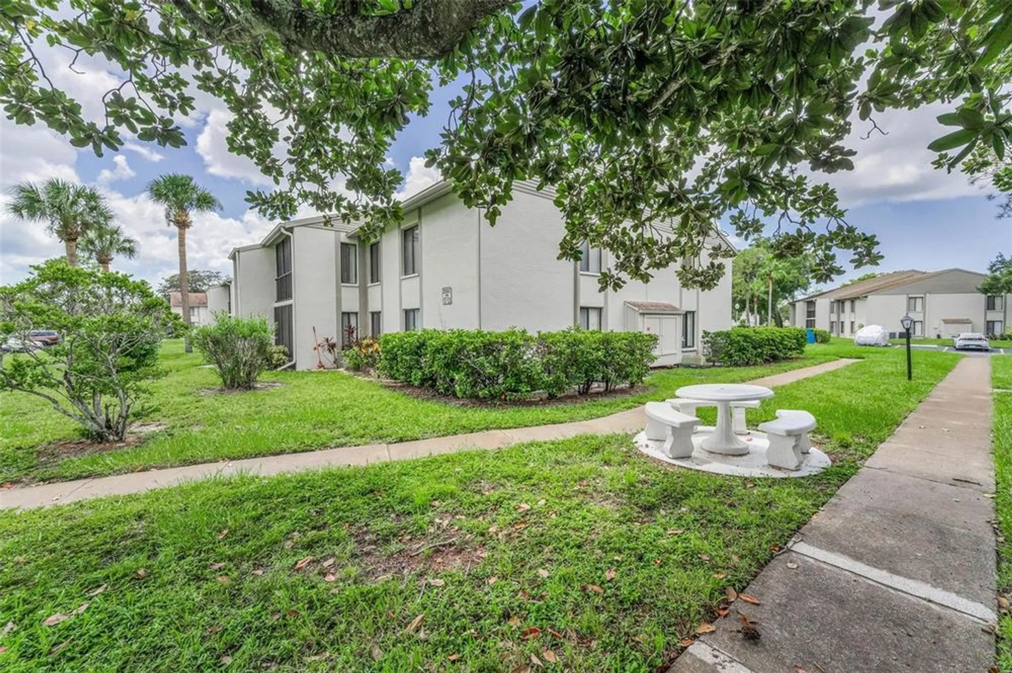 Property Slideshow image 37 of 62 | 2687 pine ridge way f2, Palm Harbor, FL, 34684