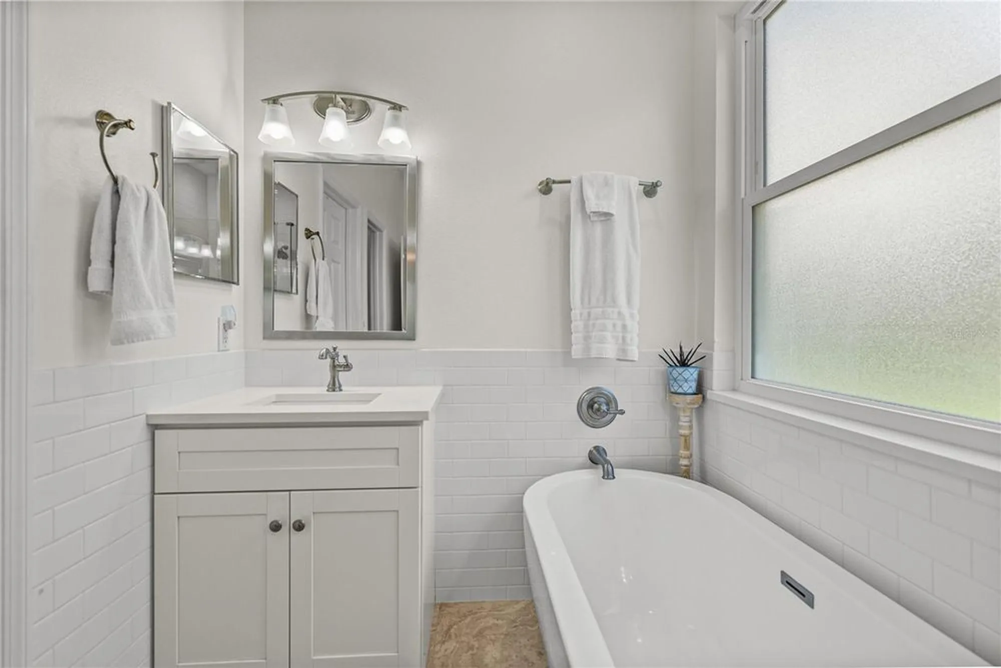 Property Slideshow image 32 of 71 | 13247 palmilla cir, Dade City, FL, 33525