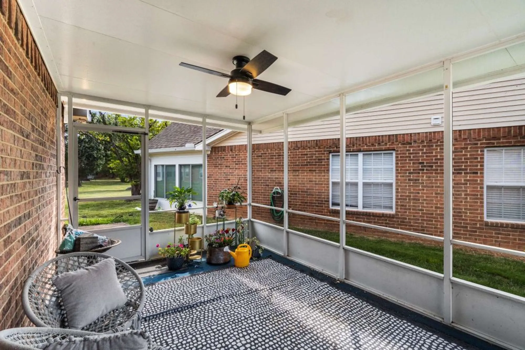 Property Slideshow image 27 of 32 | 443 forest glen cir, Murfreesboro, TN, 37128