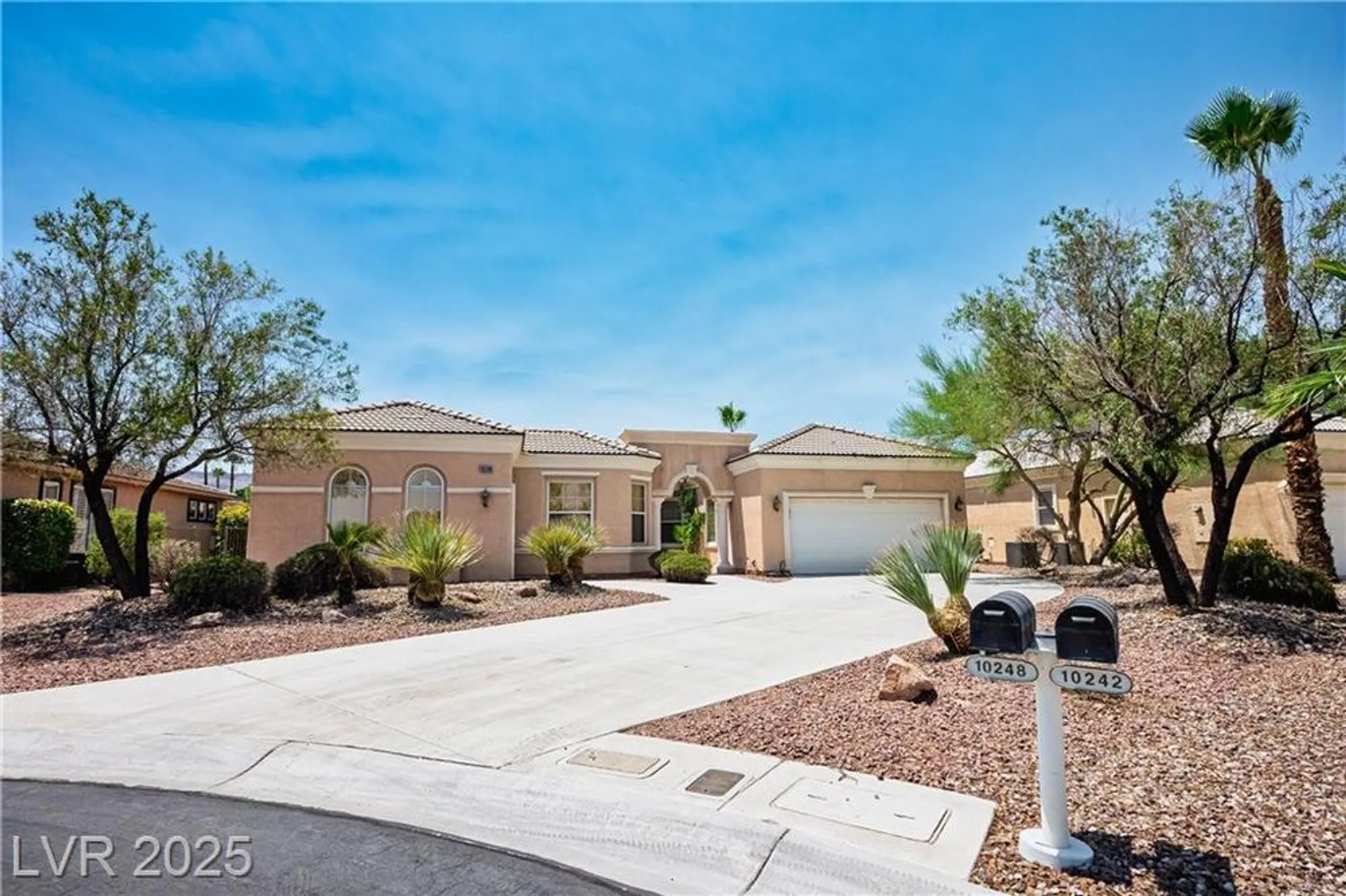 Property Slideshow image 3 of 79 | 10248 andante ct, Las Vegas, NV, 89135